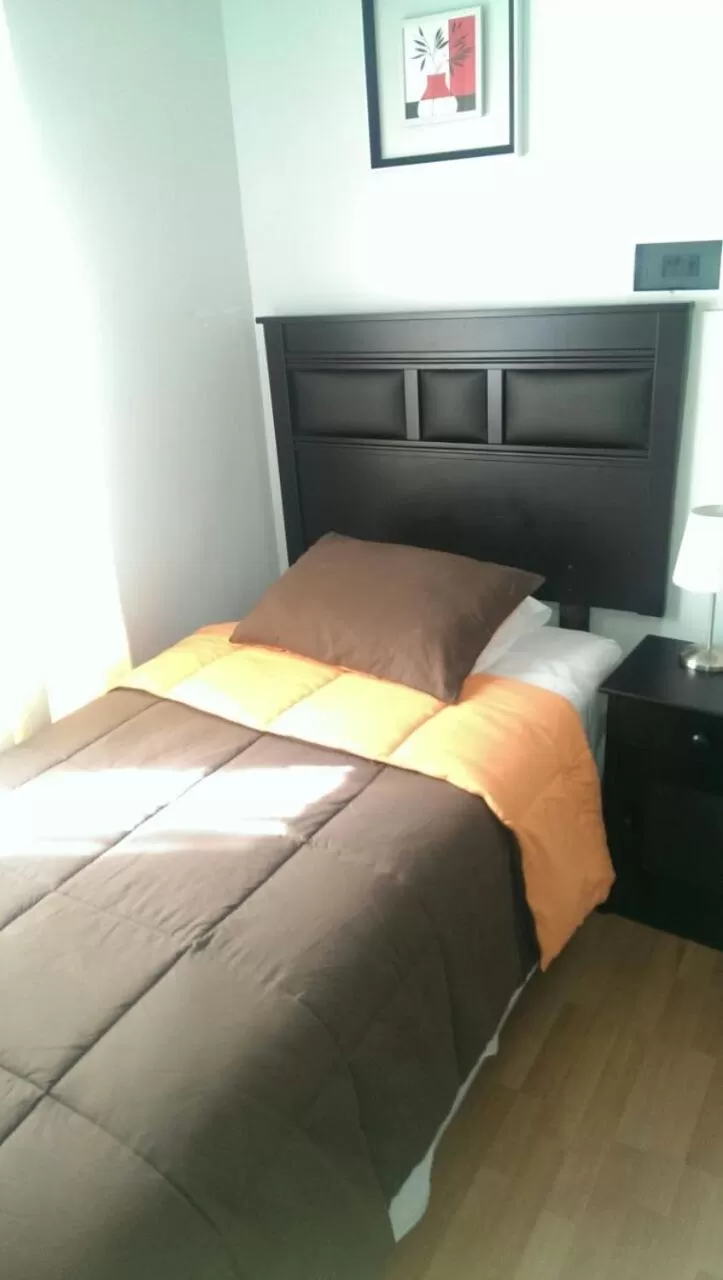 Bed, Room Photo in Hotel con C