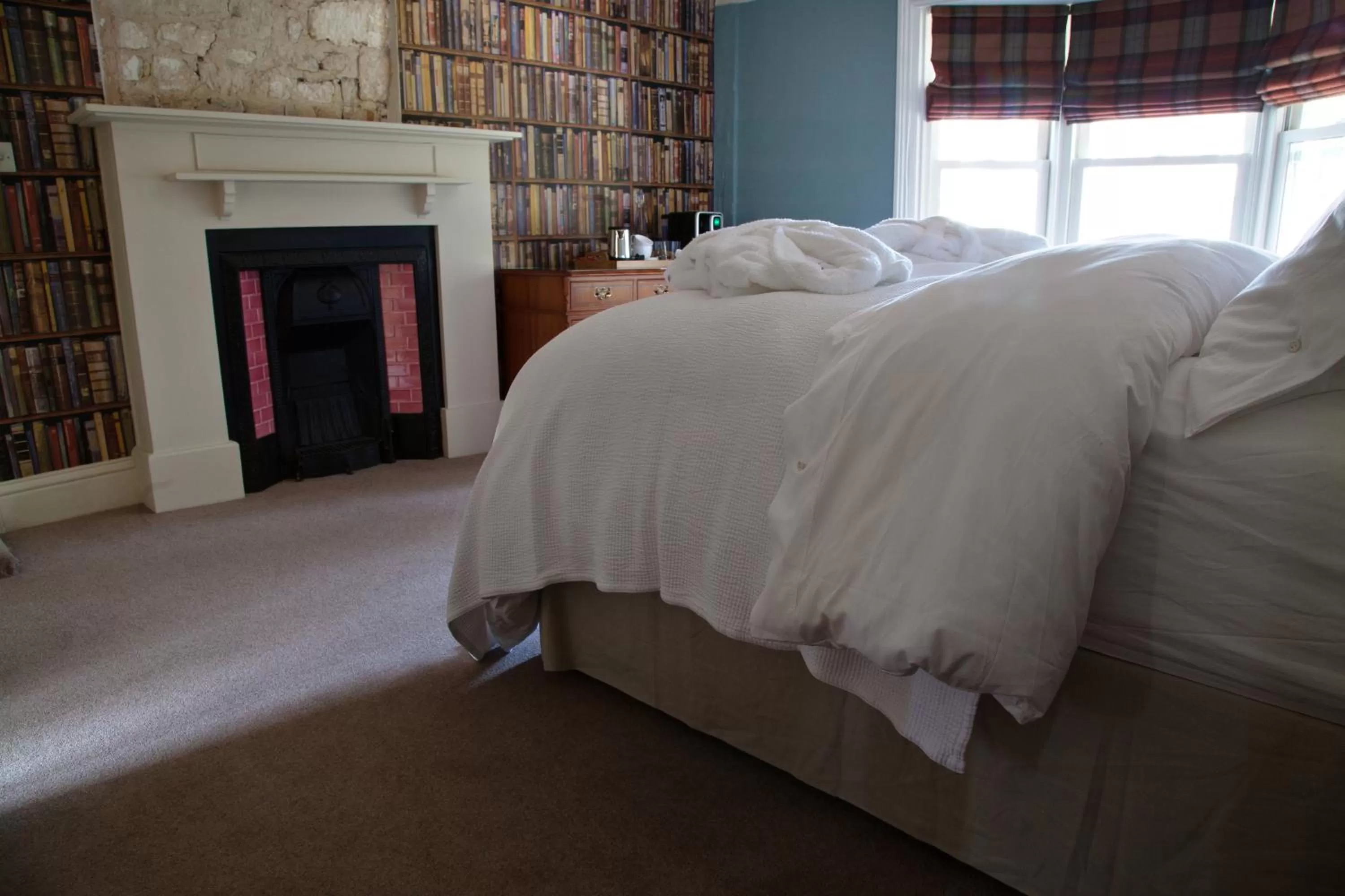 Photo of the whole room, Bed in The Marlborough