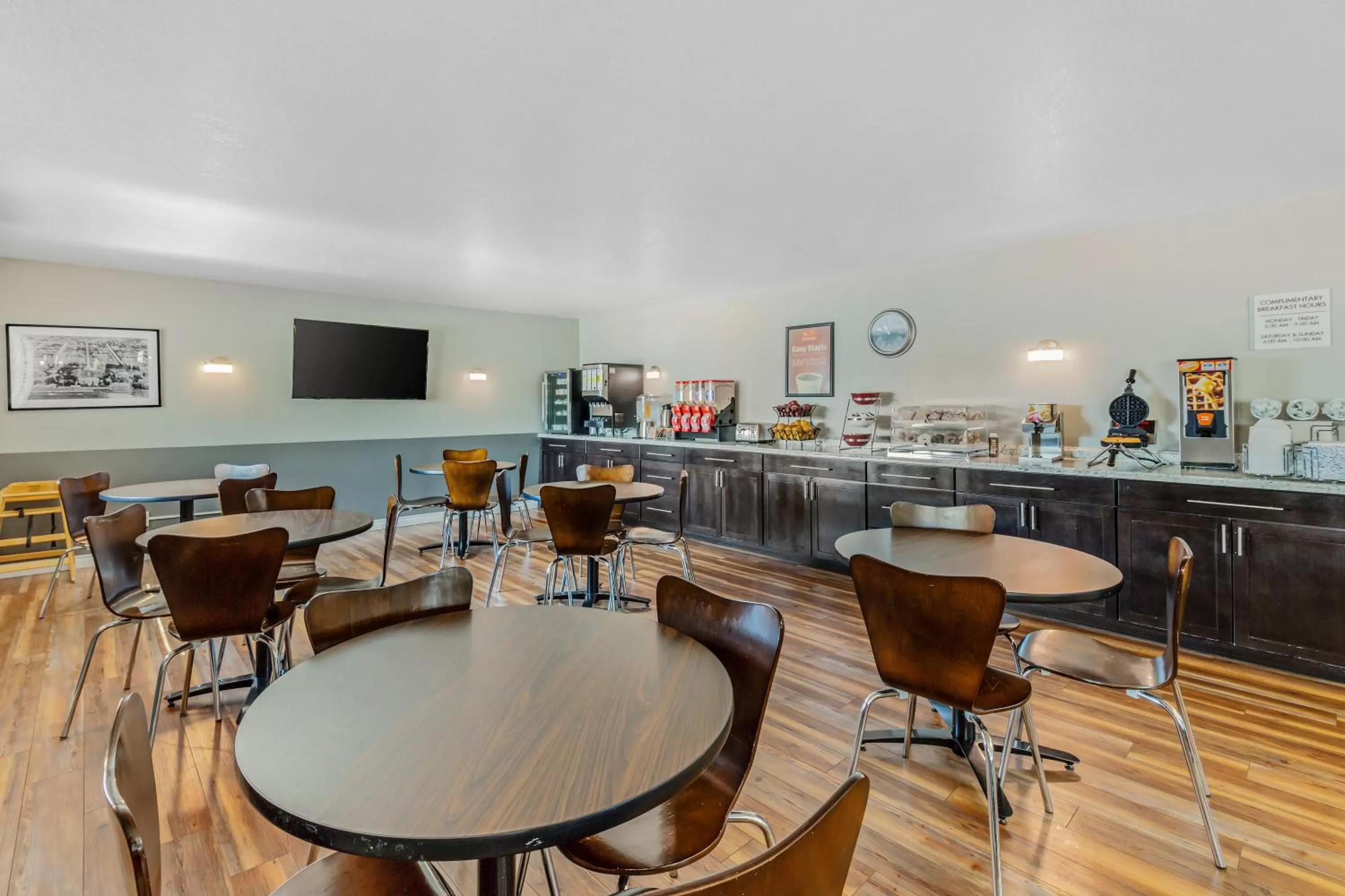 Breakfast in Econo Lodge Missoula