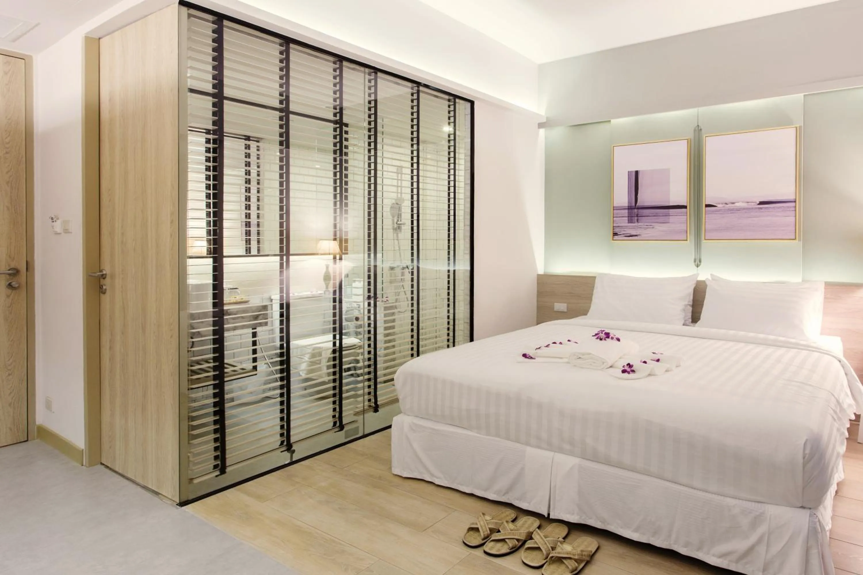 Balcony/Terrace, Bed in Snoozz Hotel Krabi