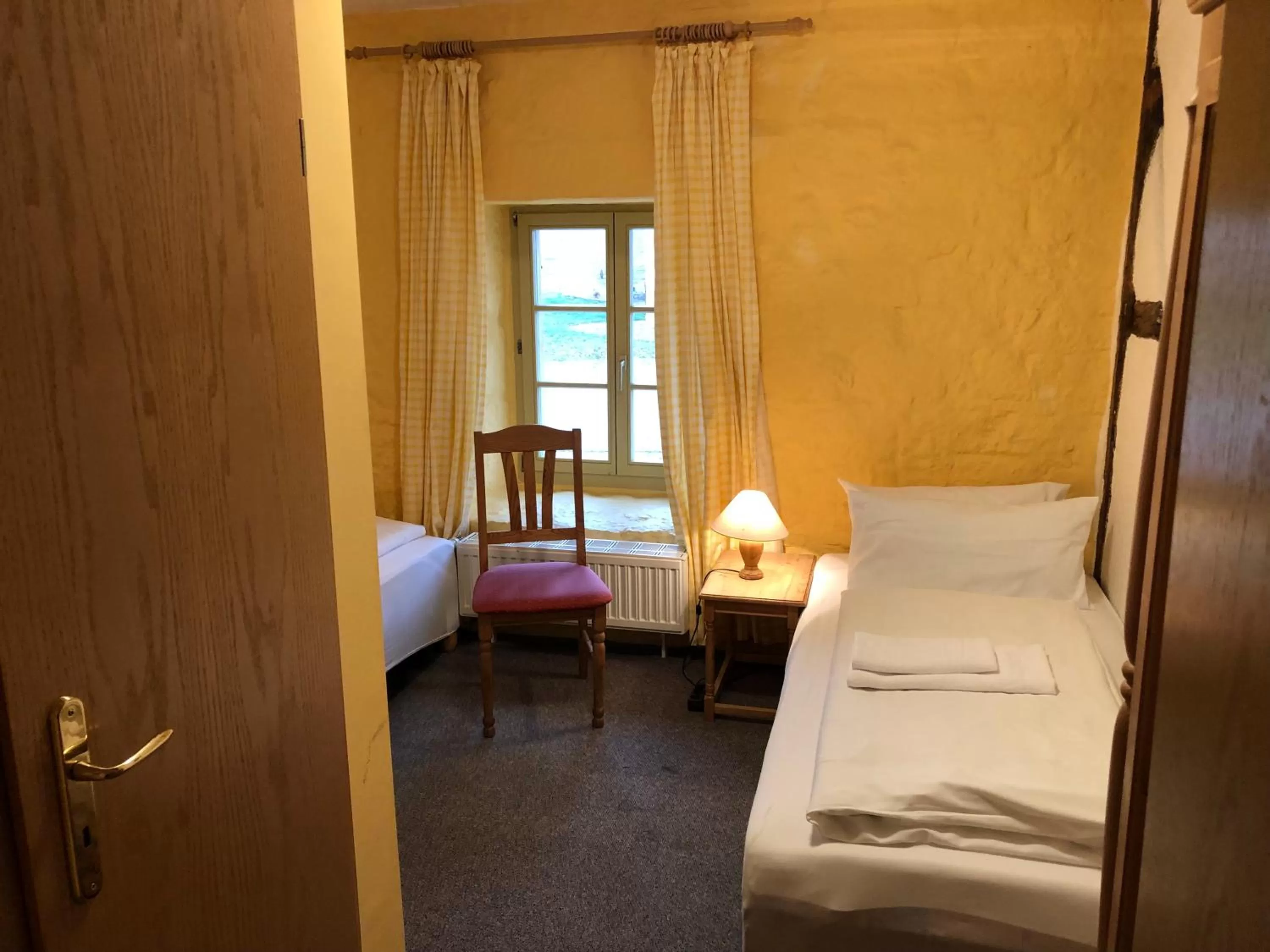 Photo of the whole room, Bed in Kloster Hedersleben