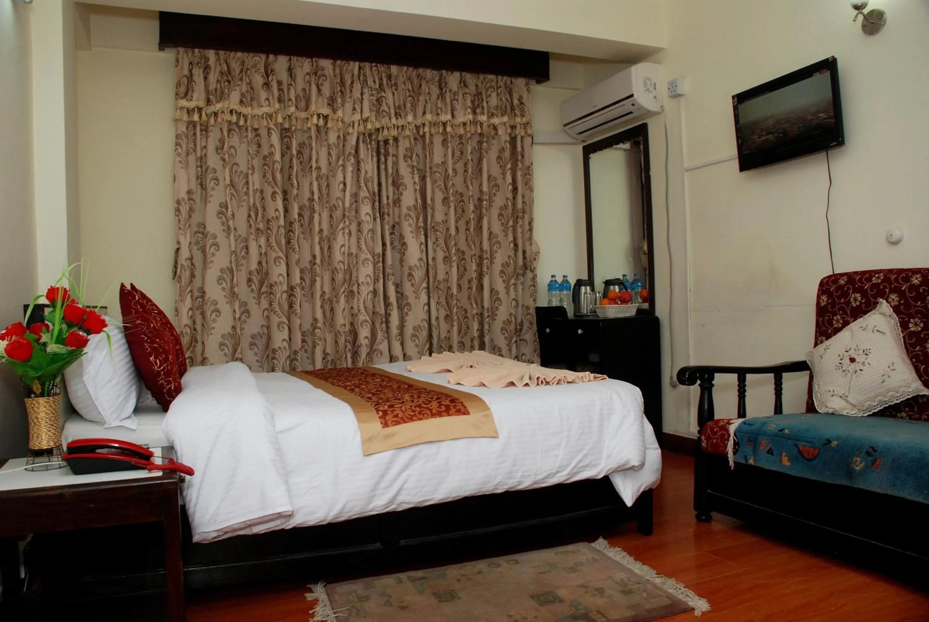 Photo of the whole room, Bed in Hotel Pleasure Home