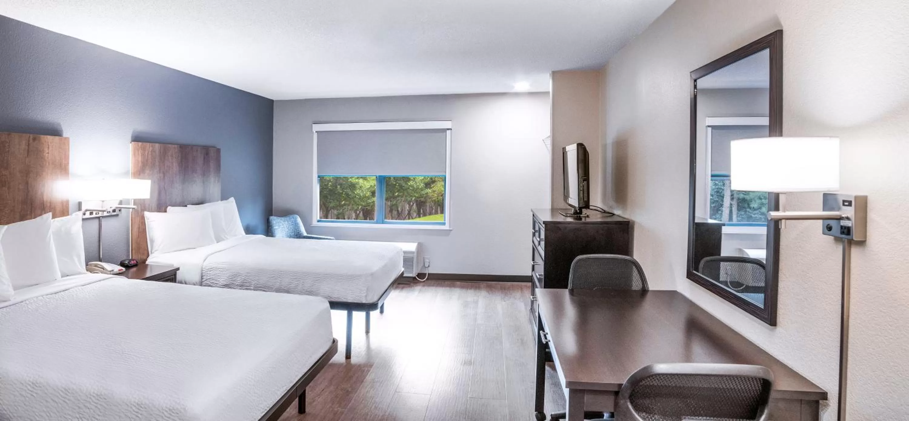 Photo of the whole room, Bed in Extended Stay America Suites - San Jose - Mountain View