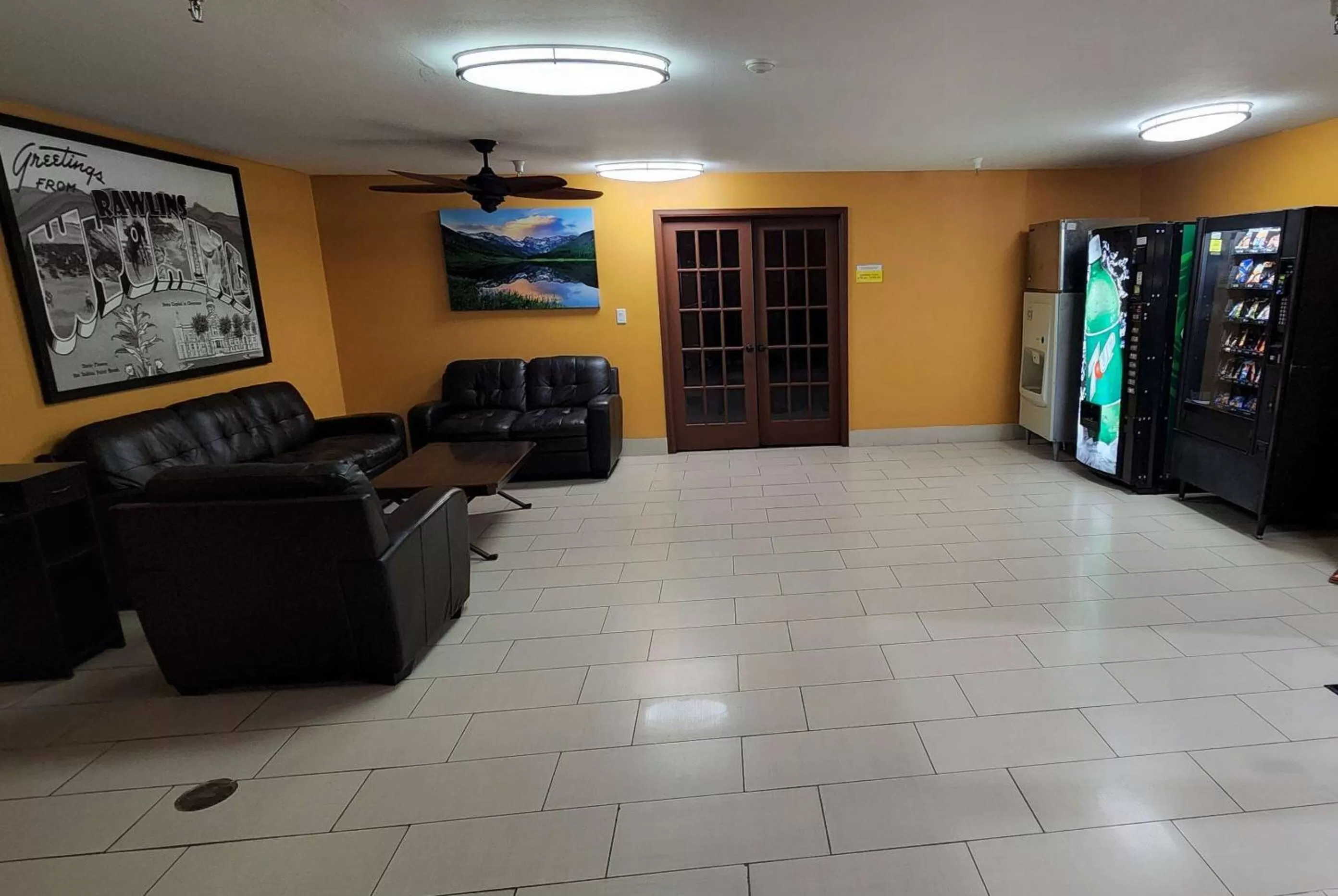 Lobby or reception in Super 8 by Wyndham Rawlins Wyoming