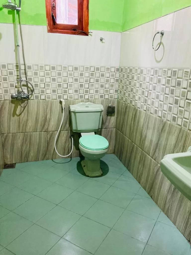 Bathroom in Silent Nest