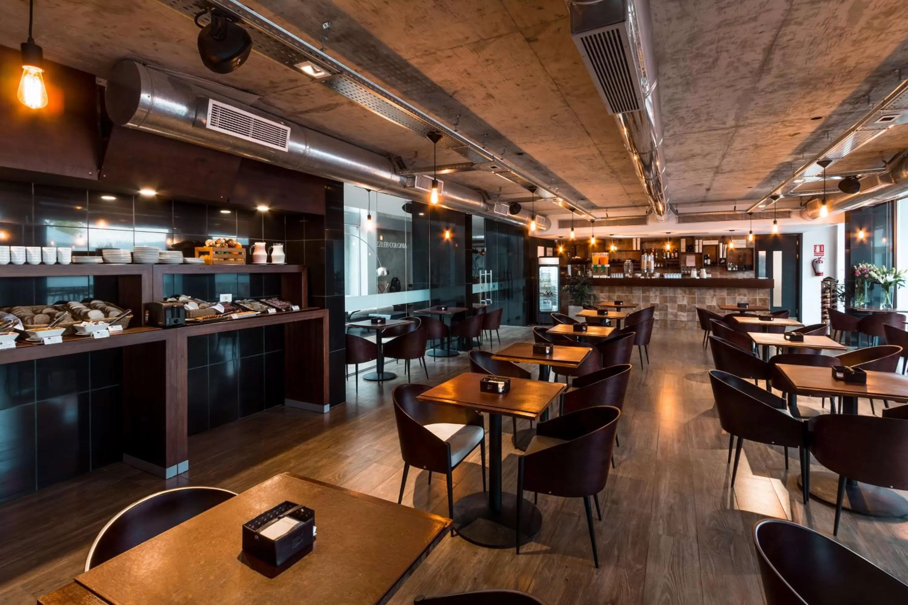 Restaurant/places to eat in Dazzler by Wyndham Colonia