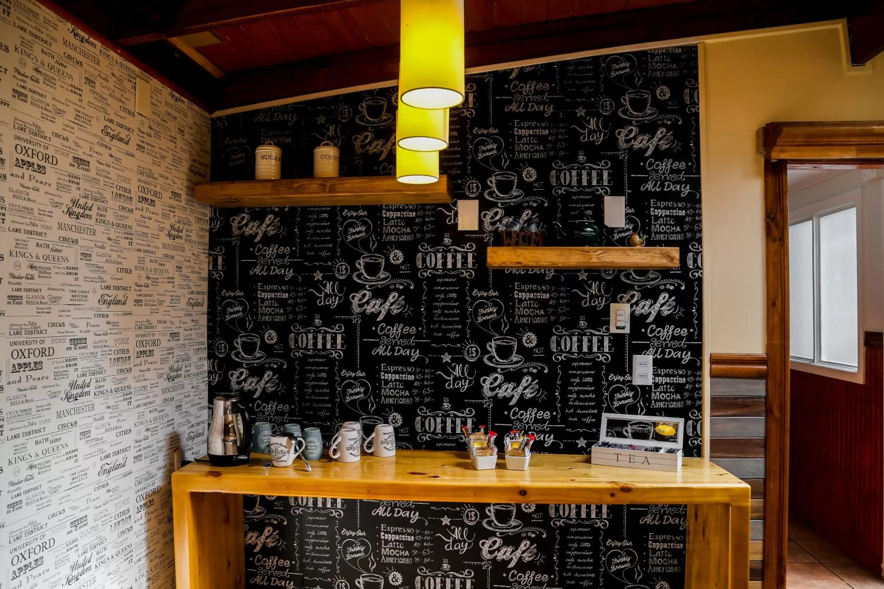 Communal lounge/ TV room in Hotel Albatros