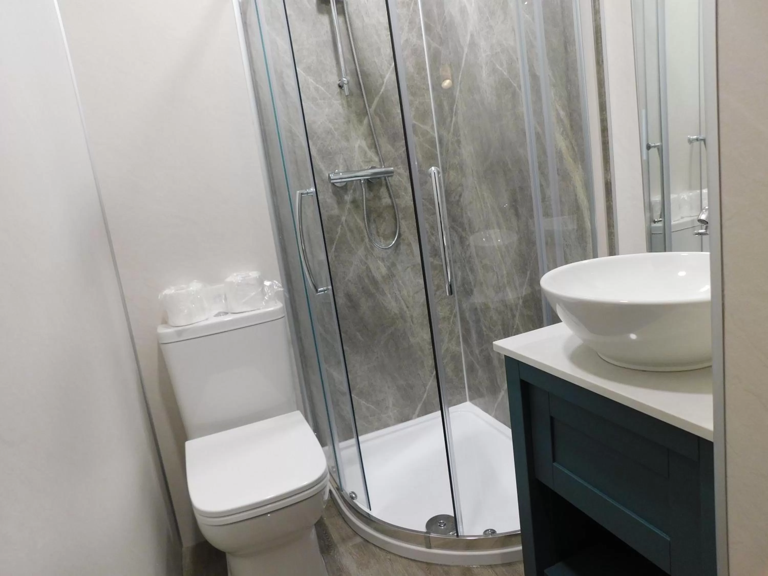 Bathroom in Gretna Hall Hotel