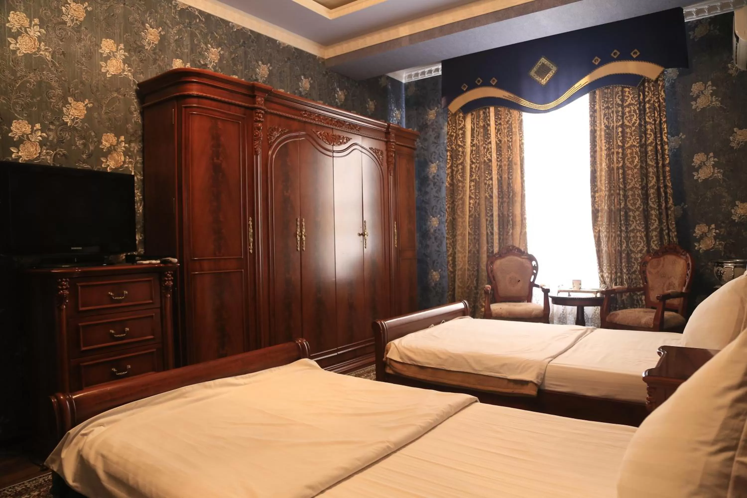 TV and multimedia, Bed in Hotel Nurafshon Boutique