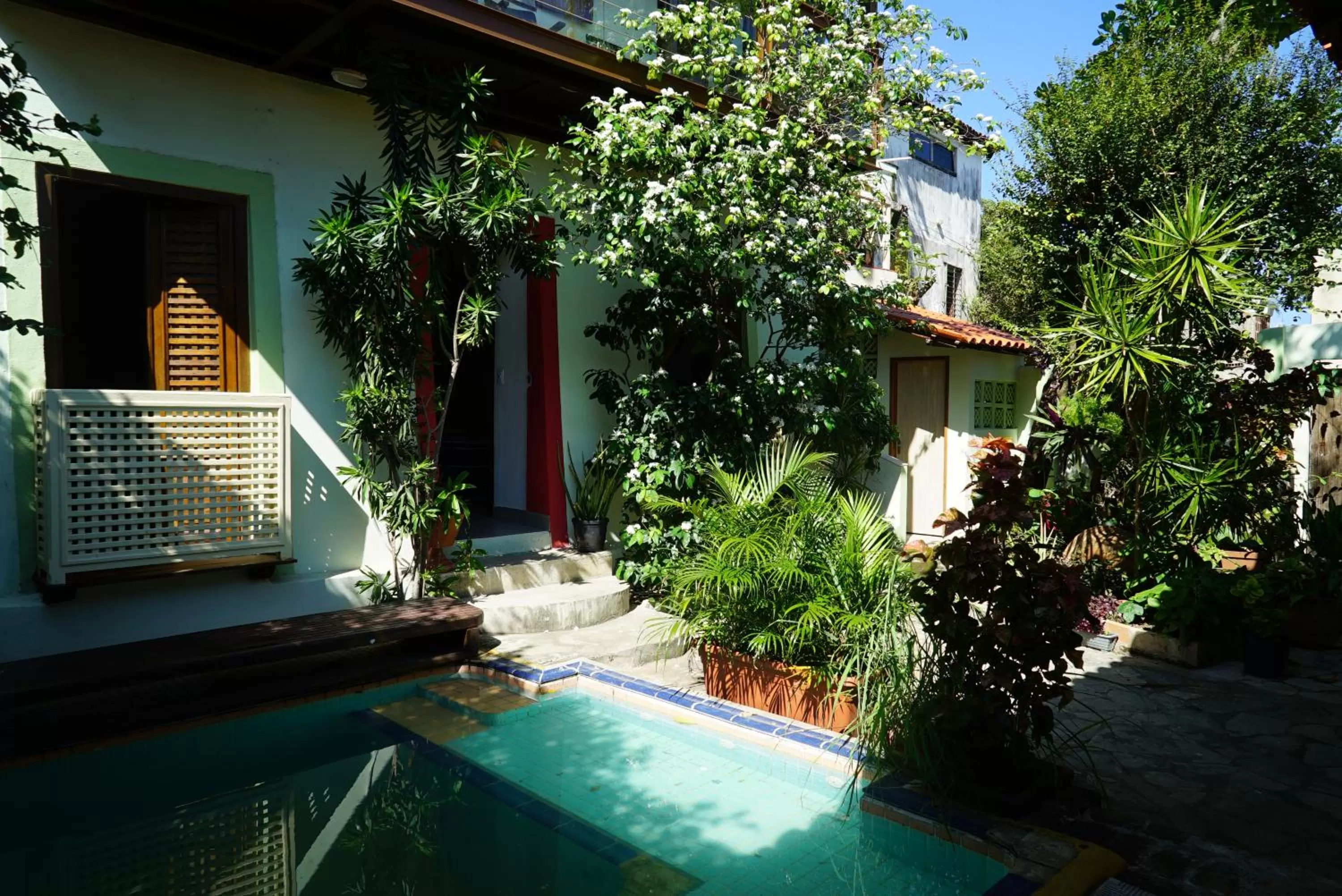 Garden, Swimming Pool in Irradiante