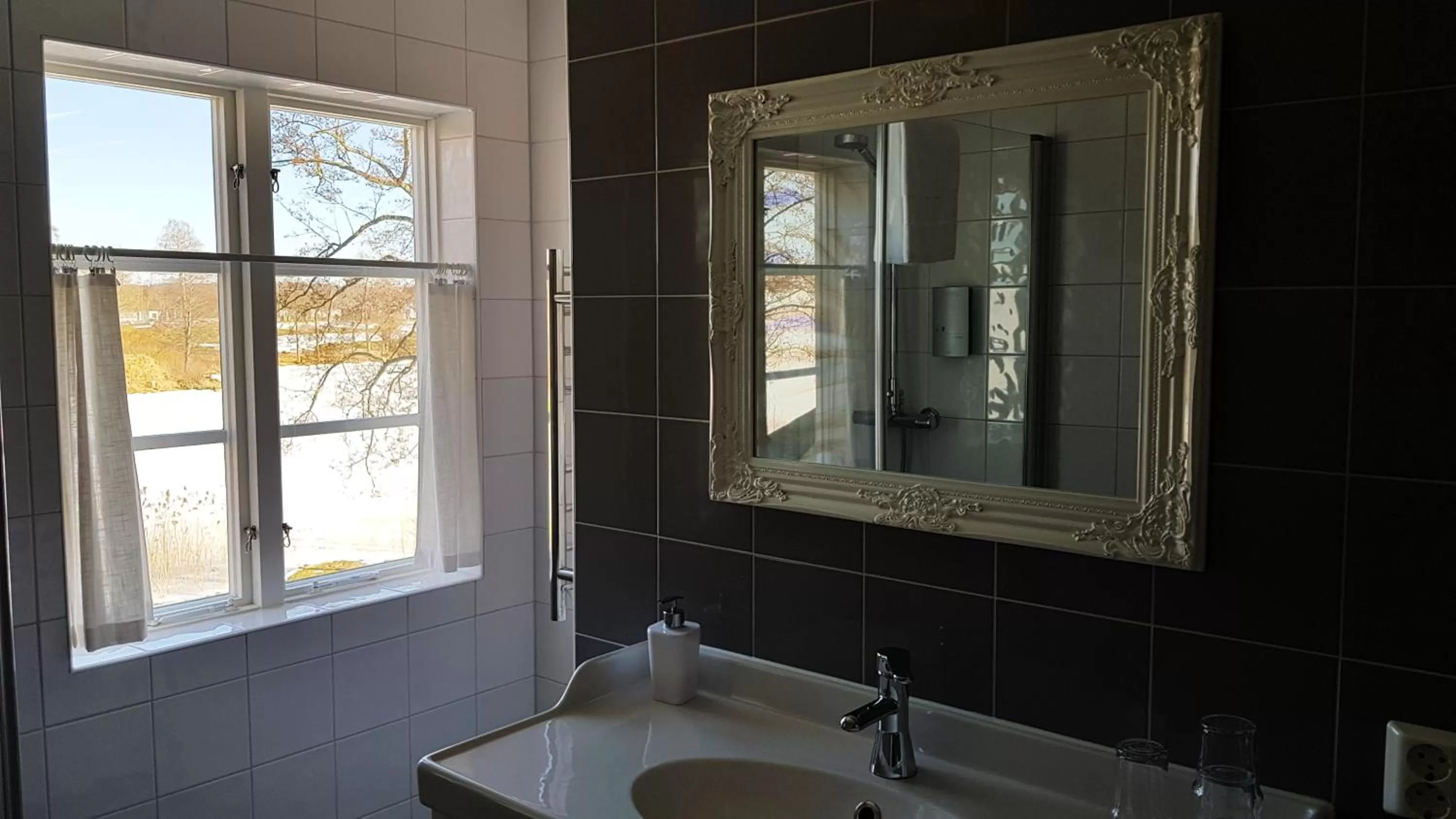 Bathroom in Hotell Grönfeltsgården