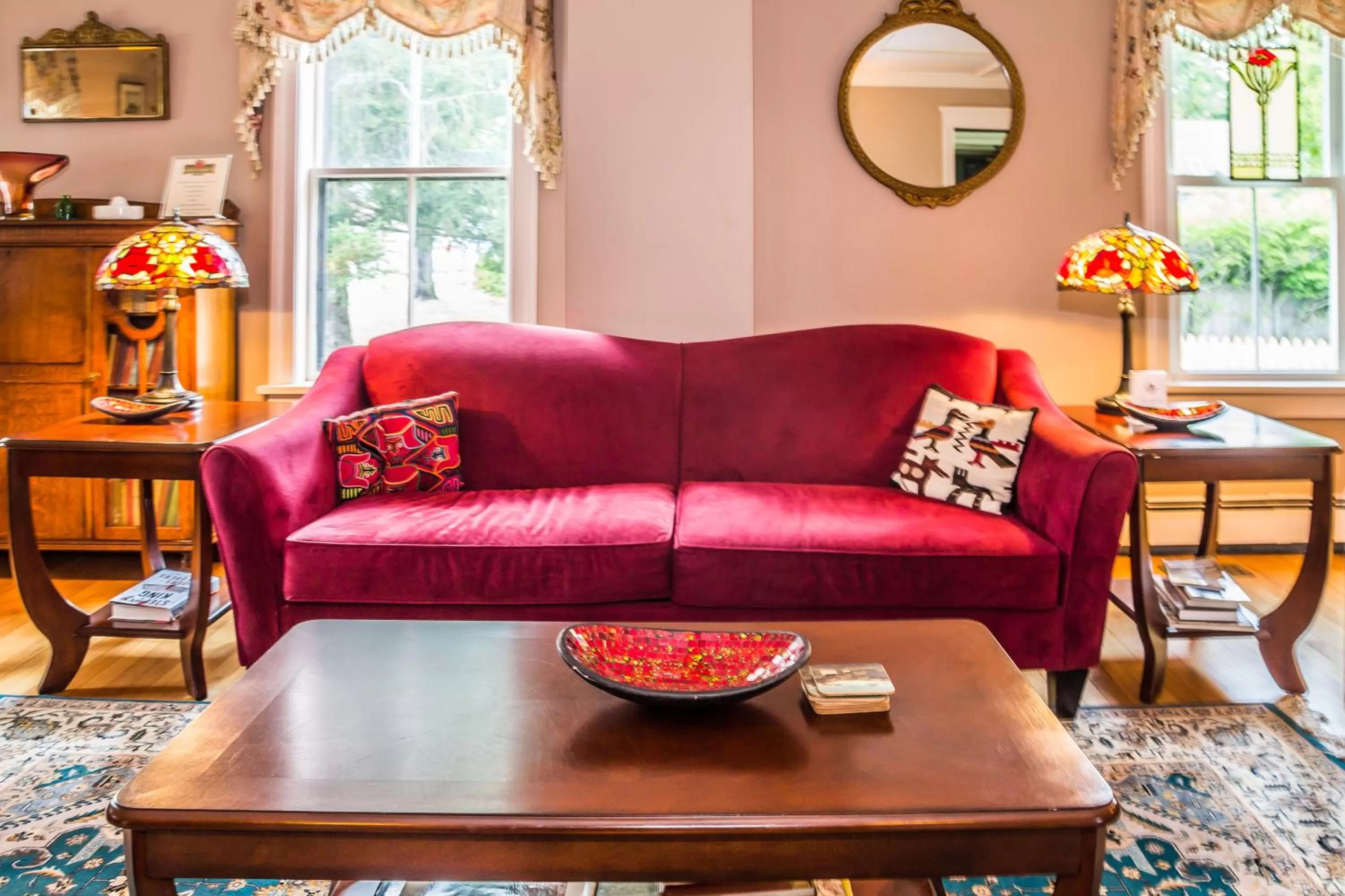 Living room in Cranmore Inn