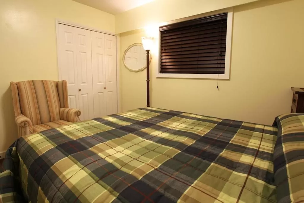 Bed in Cherry Tree Inn