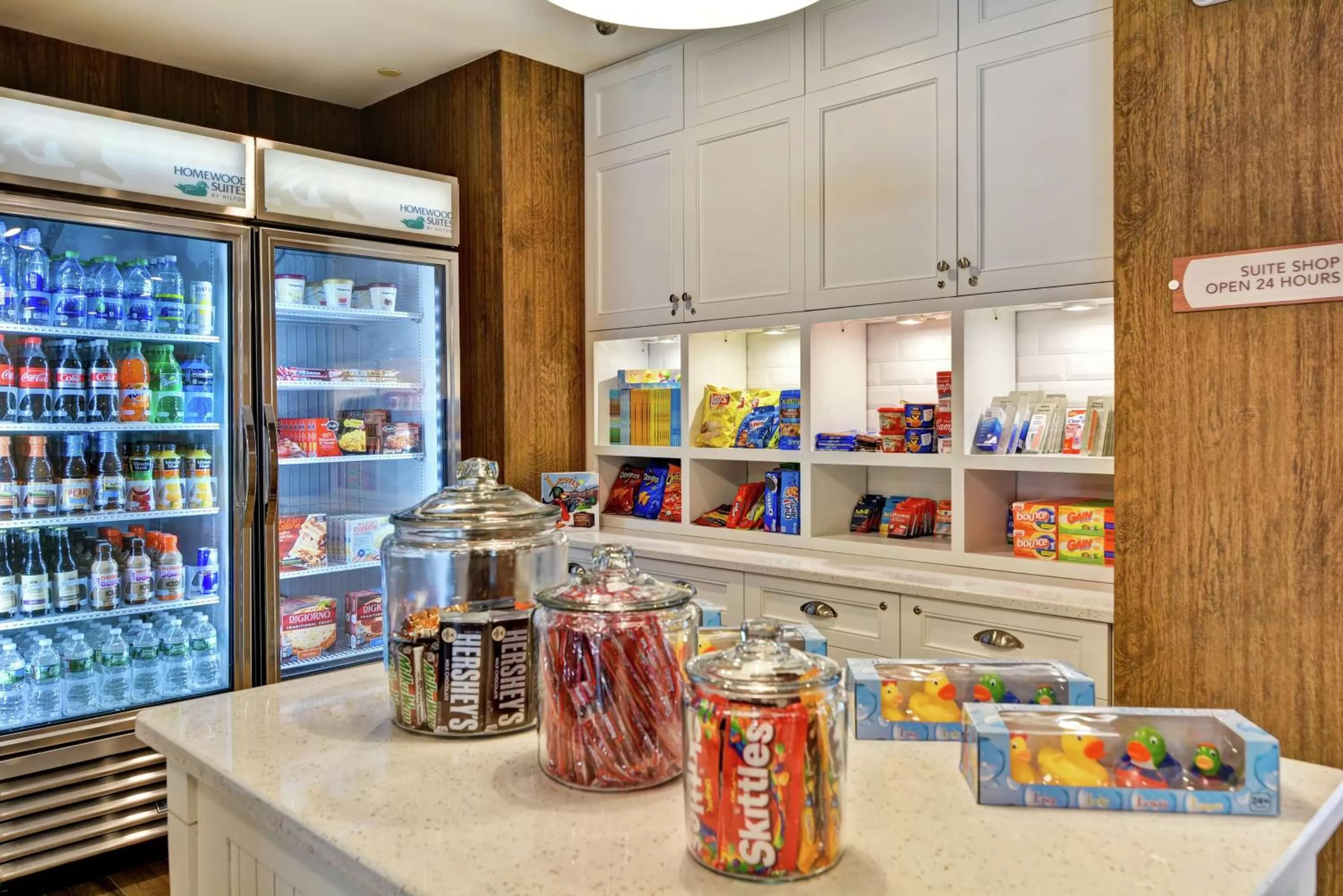 Dining area in Homewood Suites By Hilton Hadley Amherst