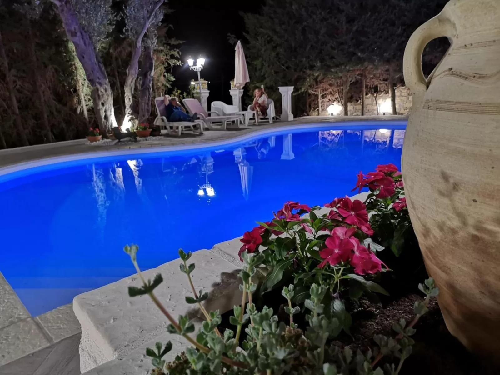 Swimming pool in B&B Villa del Sole Relais