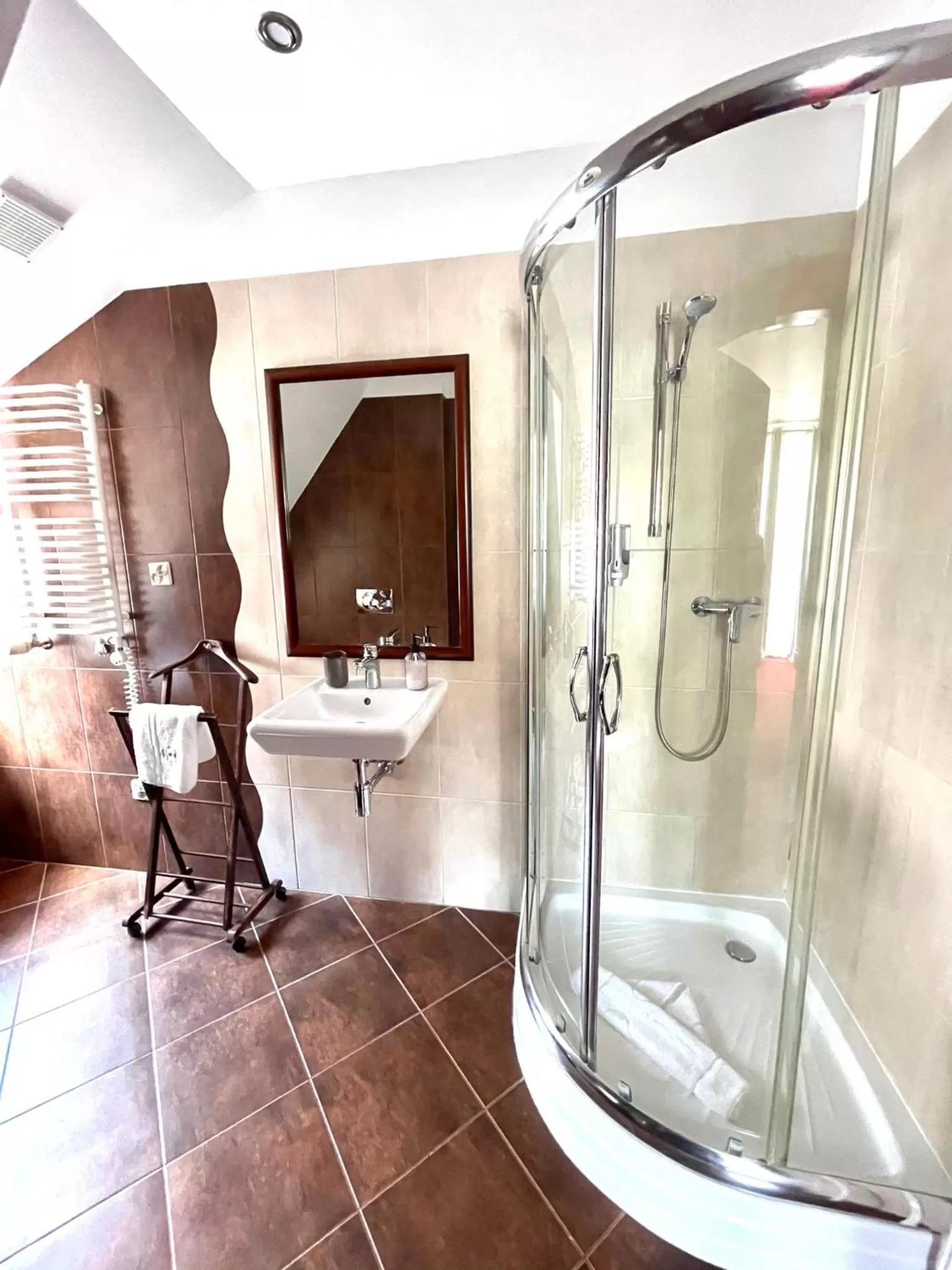 Willa 4 Pory Roku & Uznam