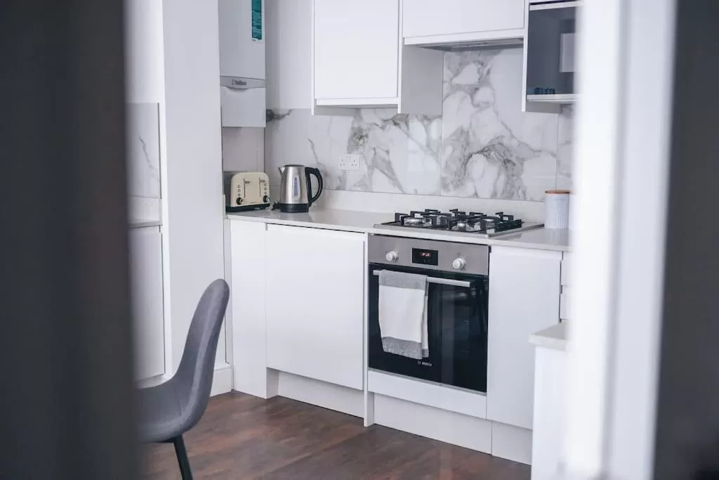 Kitchen/Kitchenette in The Avonmore Olympia