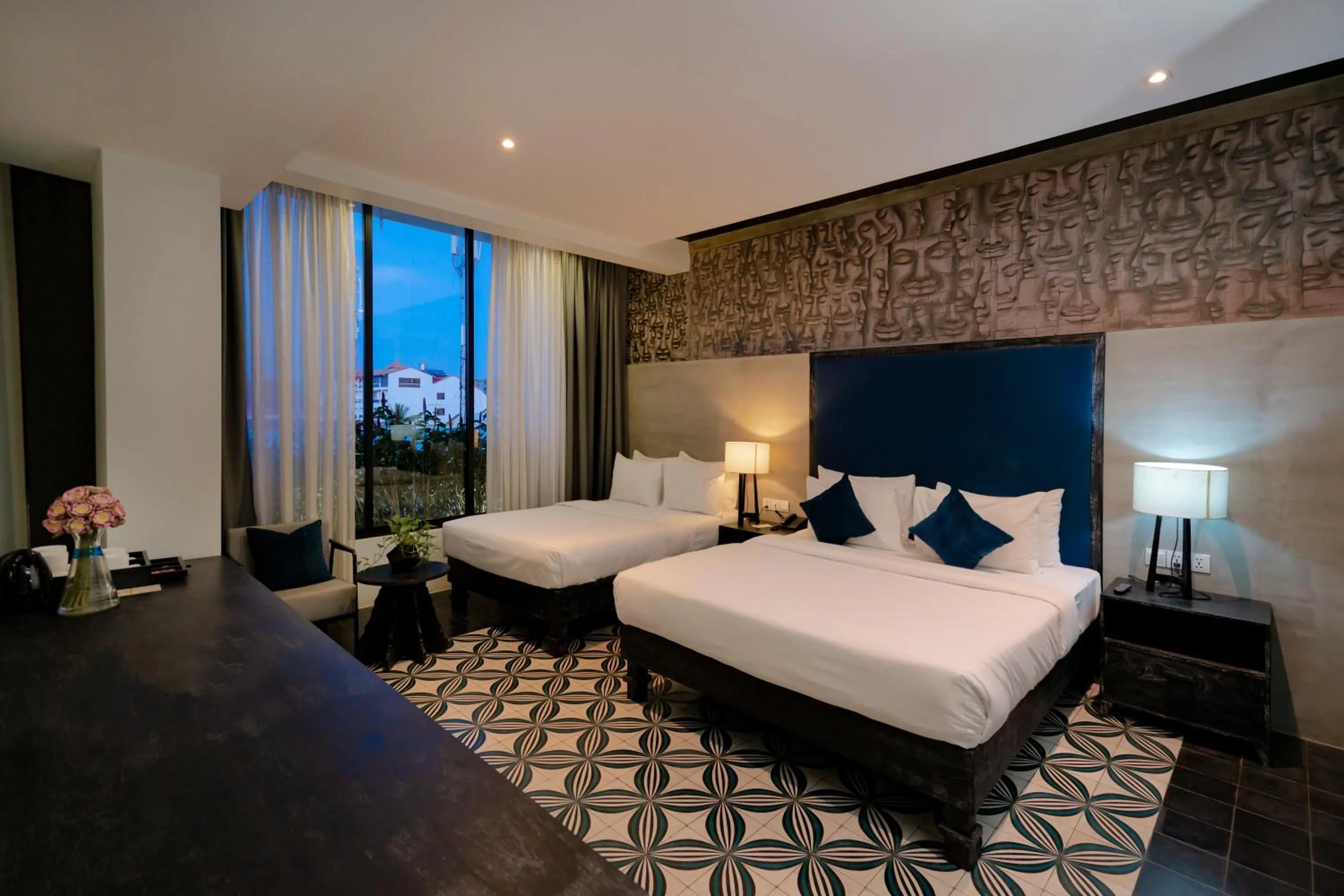 Photo of the whole room, Bed in Monthara Angkor Residence