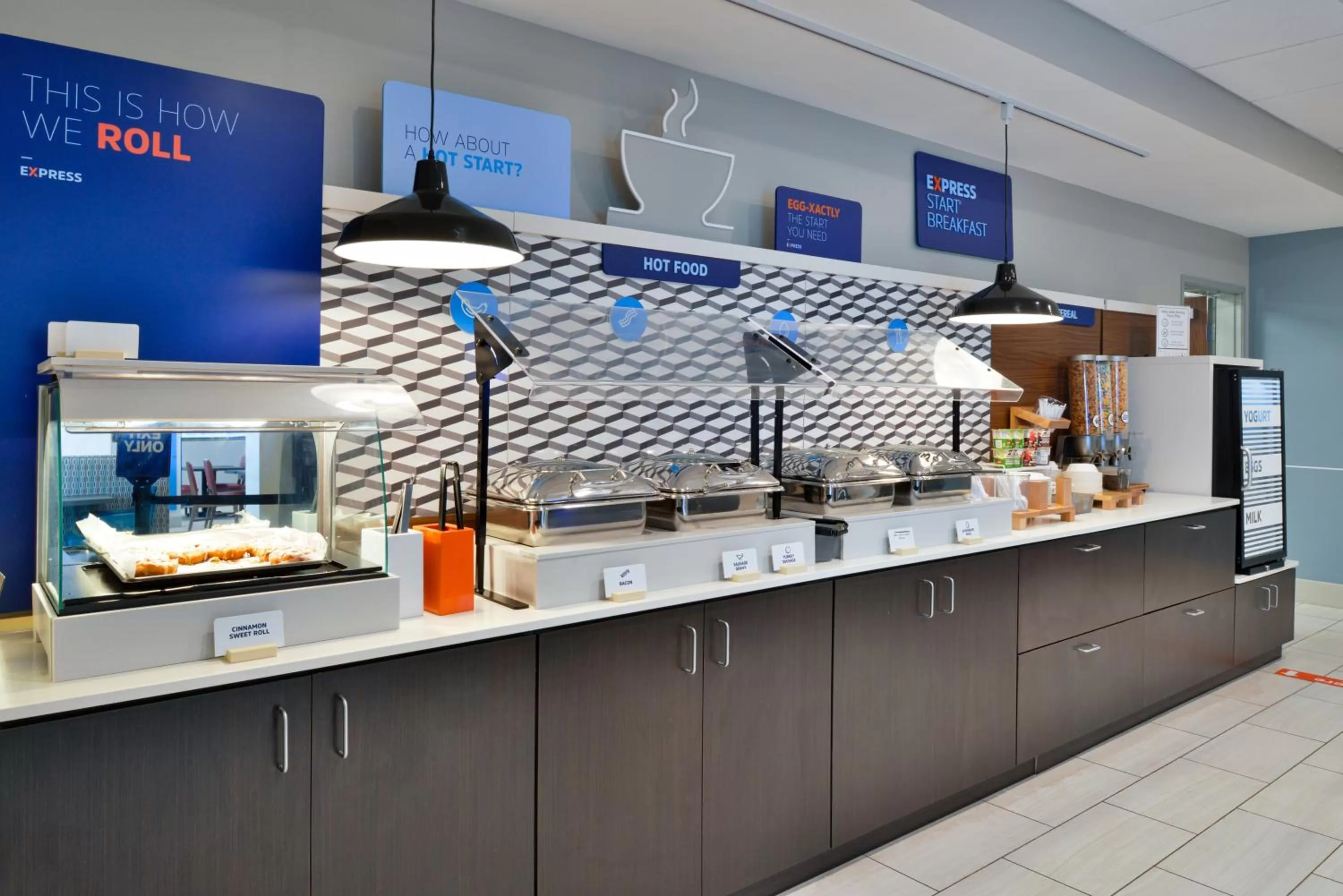 Food in Holiday Inn Express Orlando - South Park by IHG