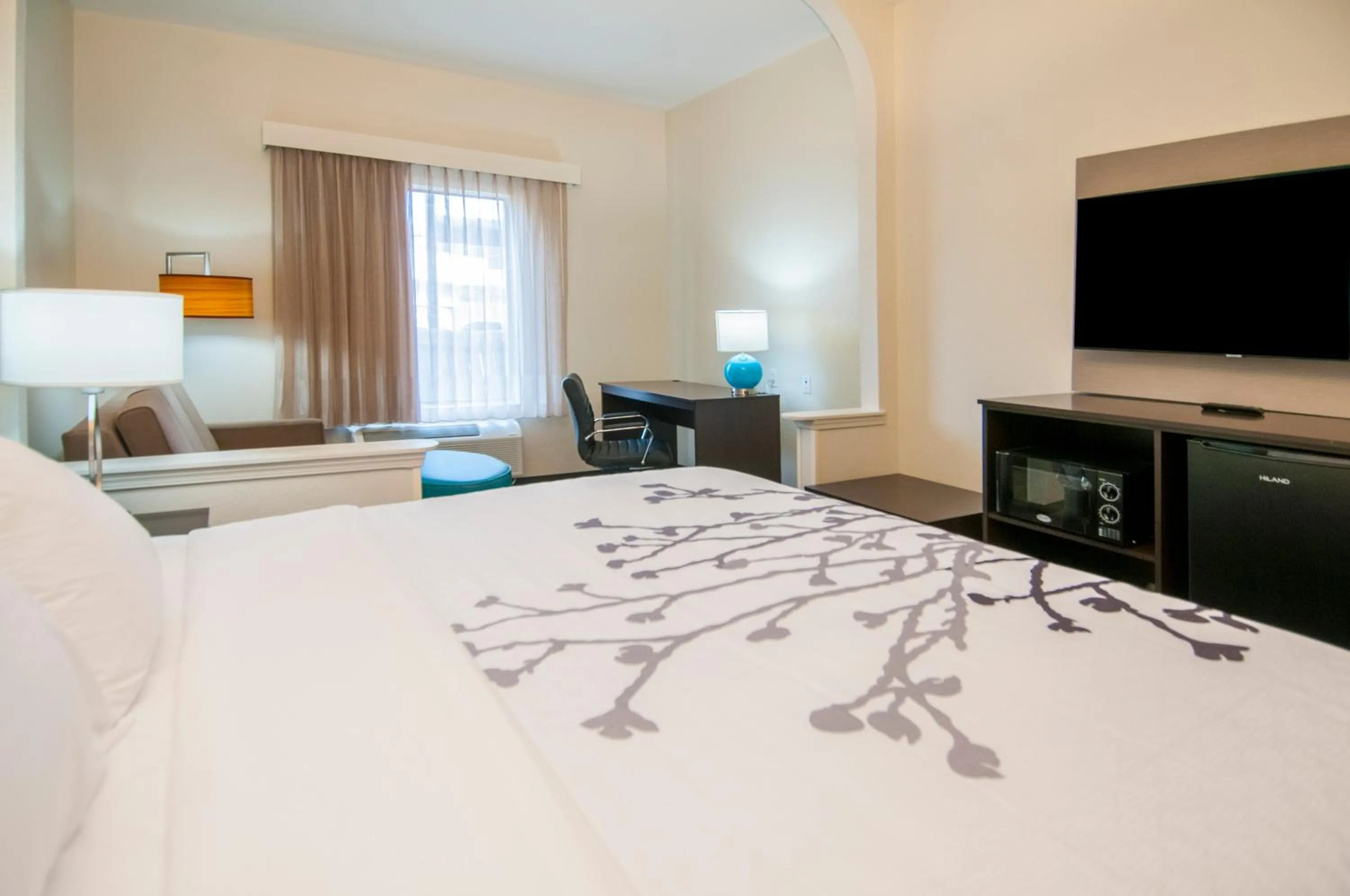 Bed in Sleep Inn & Suites