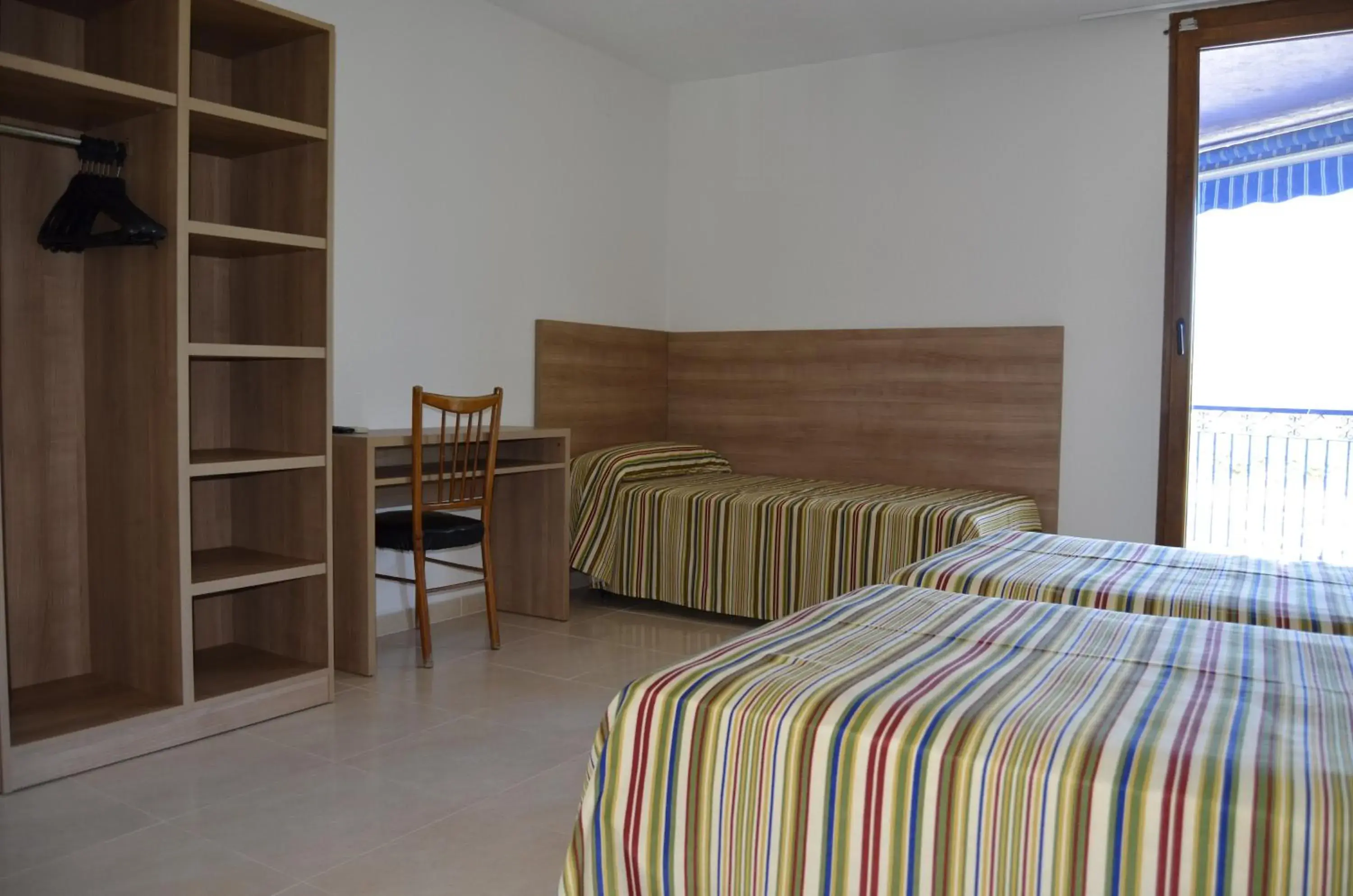 Triple Room with Terrace in Hotel Blason Junior Triple Room with Terrace in Hotel Blason Junior