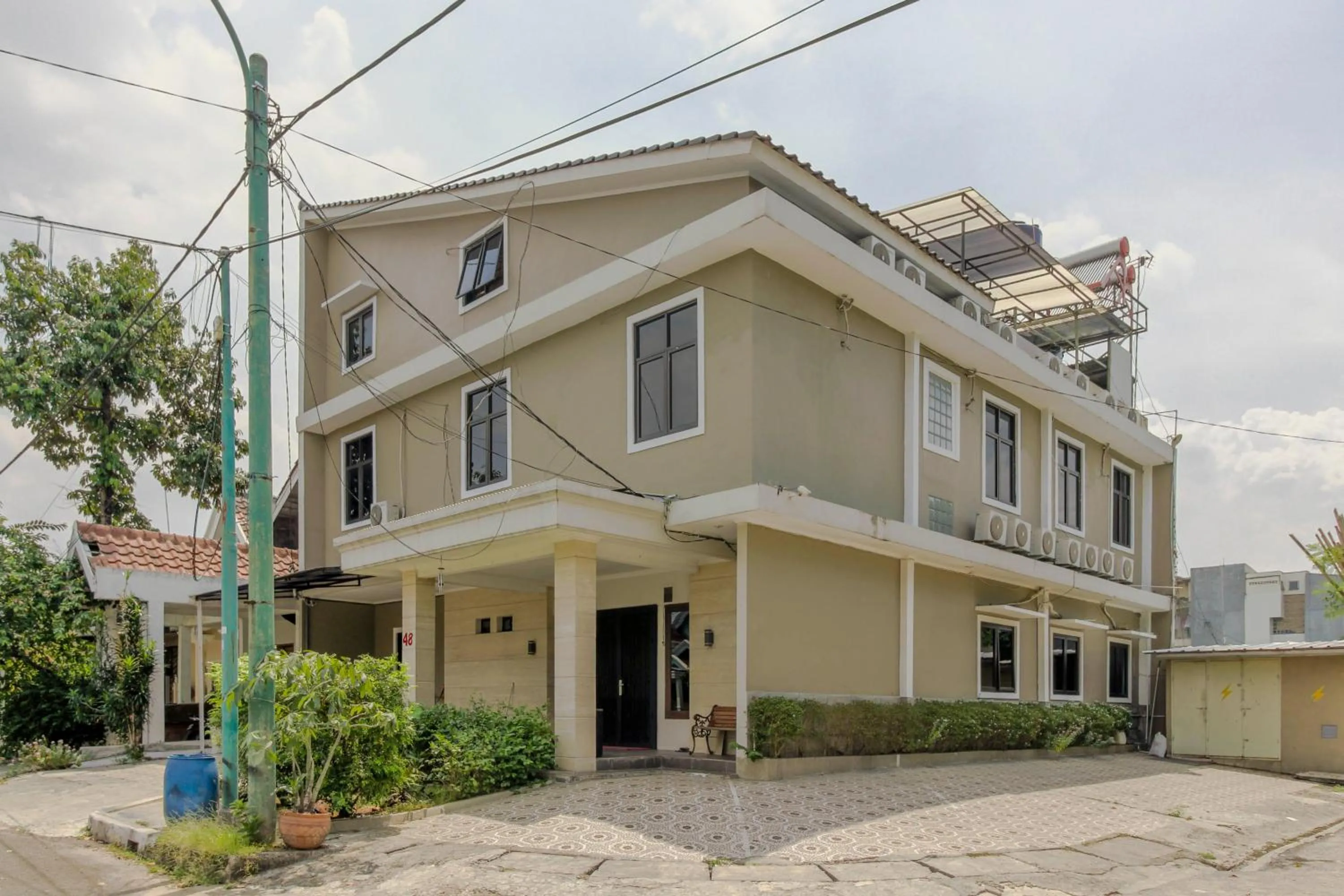 Property building in RedDoorz Plus near Lippo Cikarang Mall