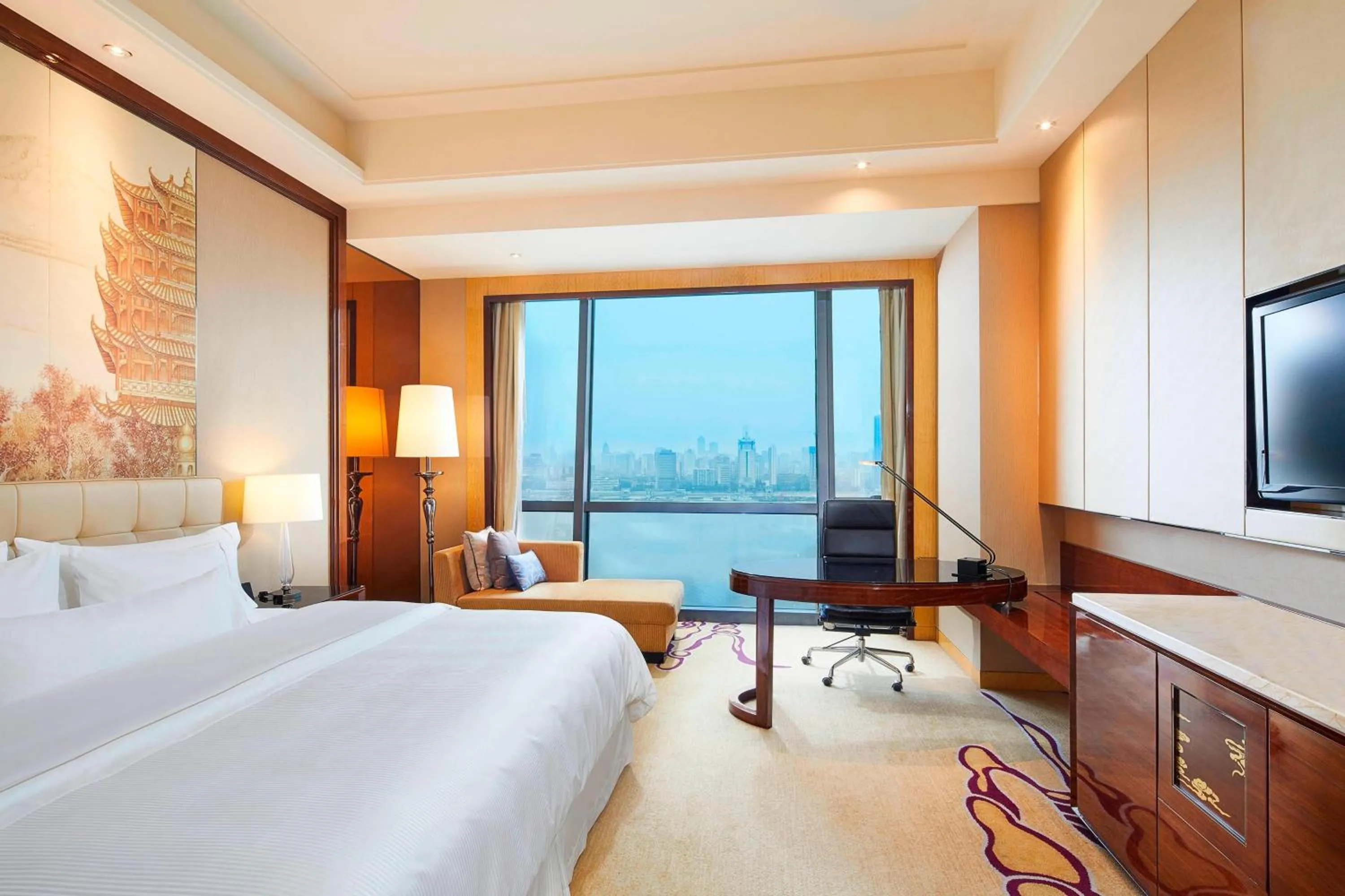 Photo of the whole room, Bed in The Westin Wuhan Wuchang