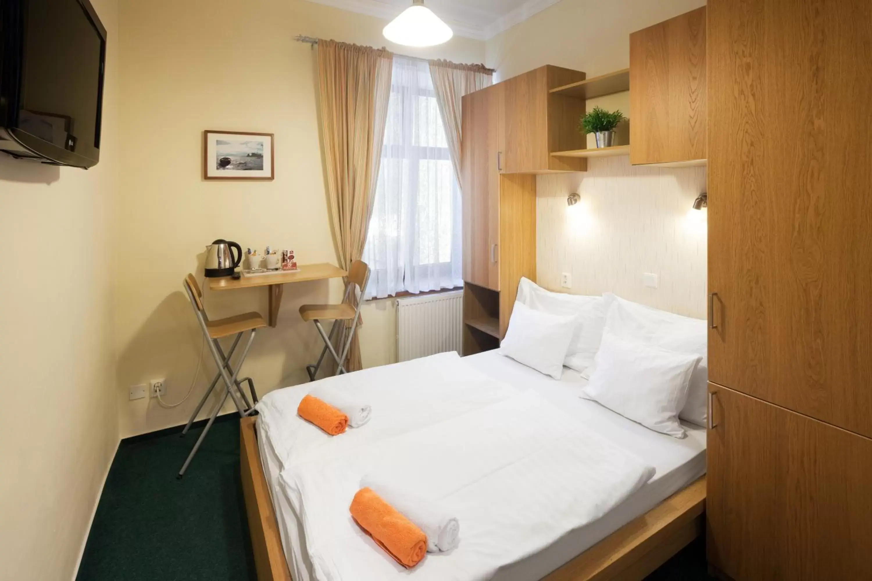 Comfort Double Room in Pytloun Self Check-in Hotel Liberec Comfort Double Room in Pytloun Self Check-in Hotel Liberec