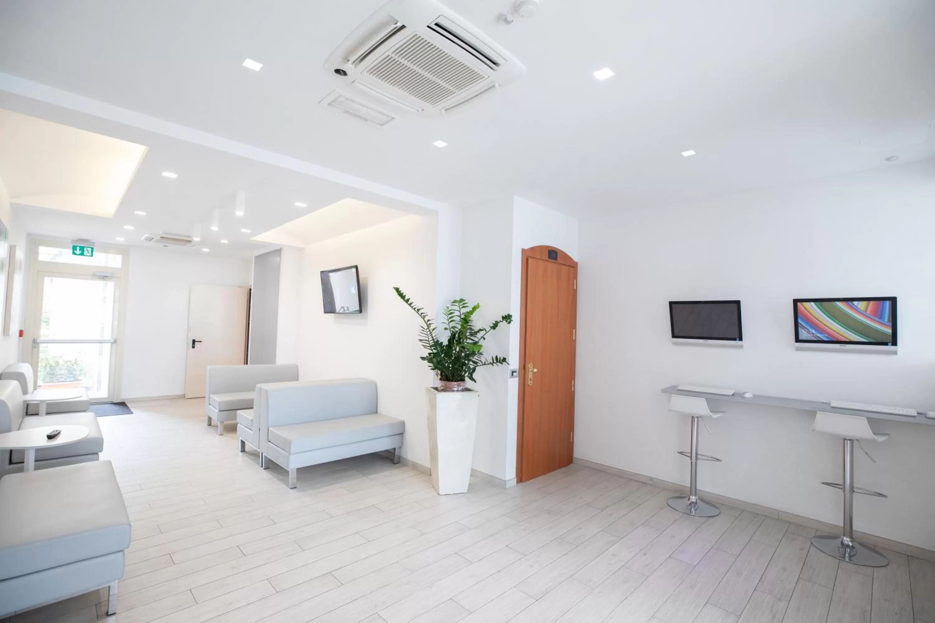 TV and multimedia in Hotel Gabbiano