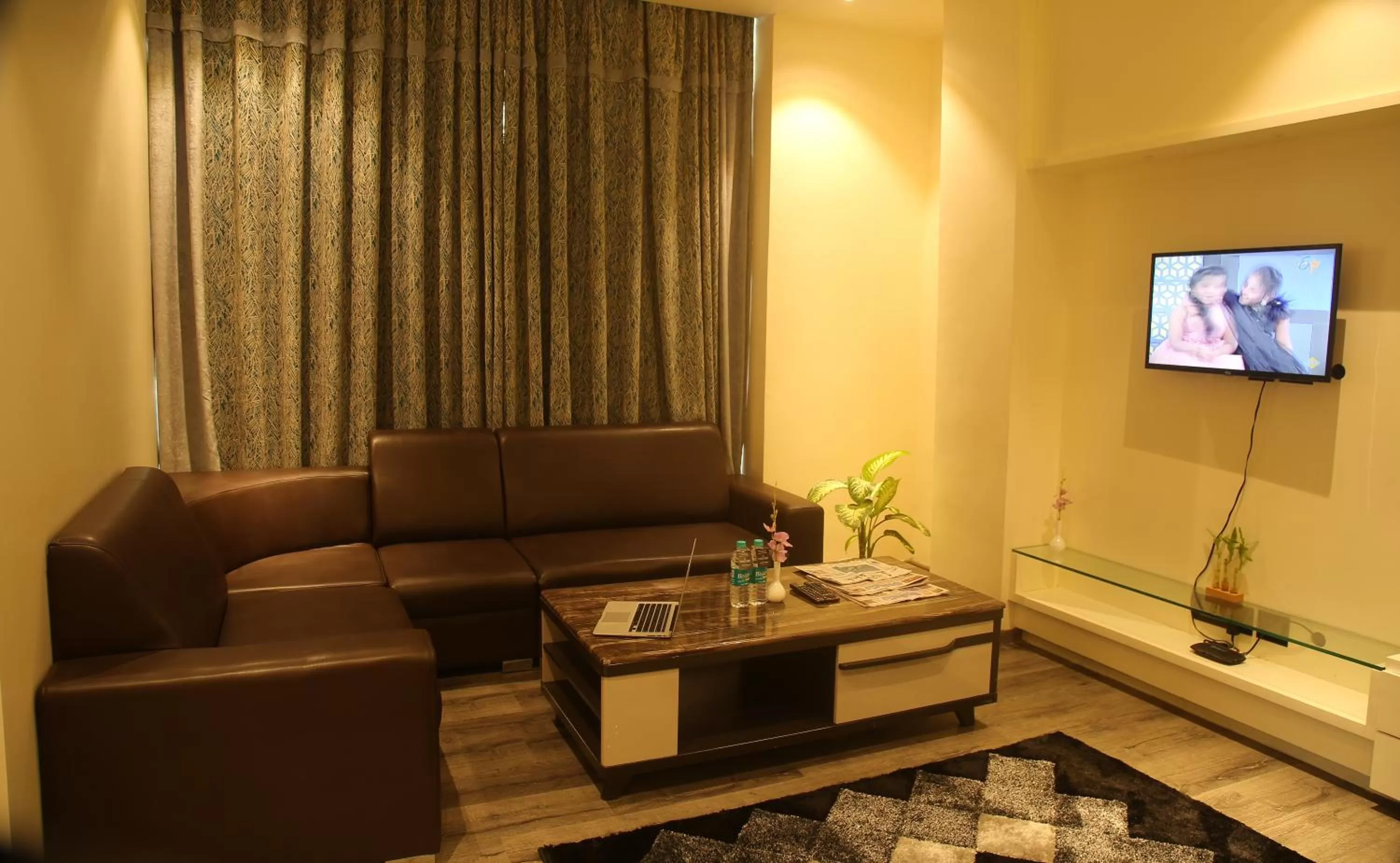 Superior Suite - single occupancy in PARK SIGNATURE HOTELS - Royal Benza