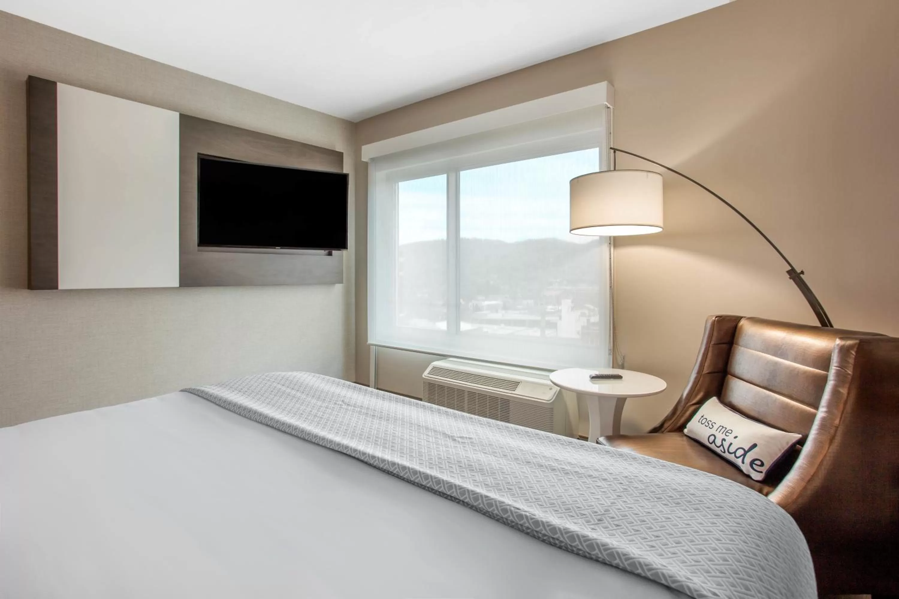 Bed in Cambria Hotel Downtown Asheville