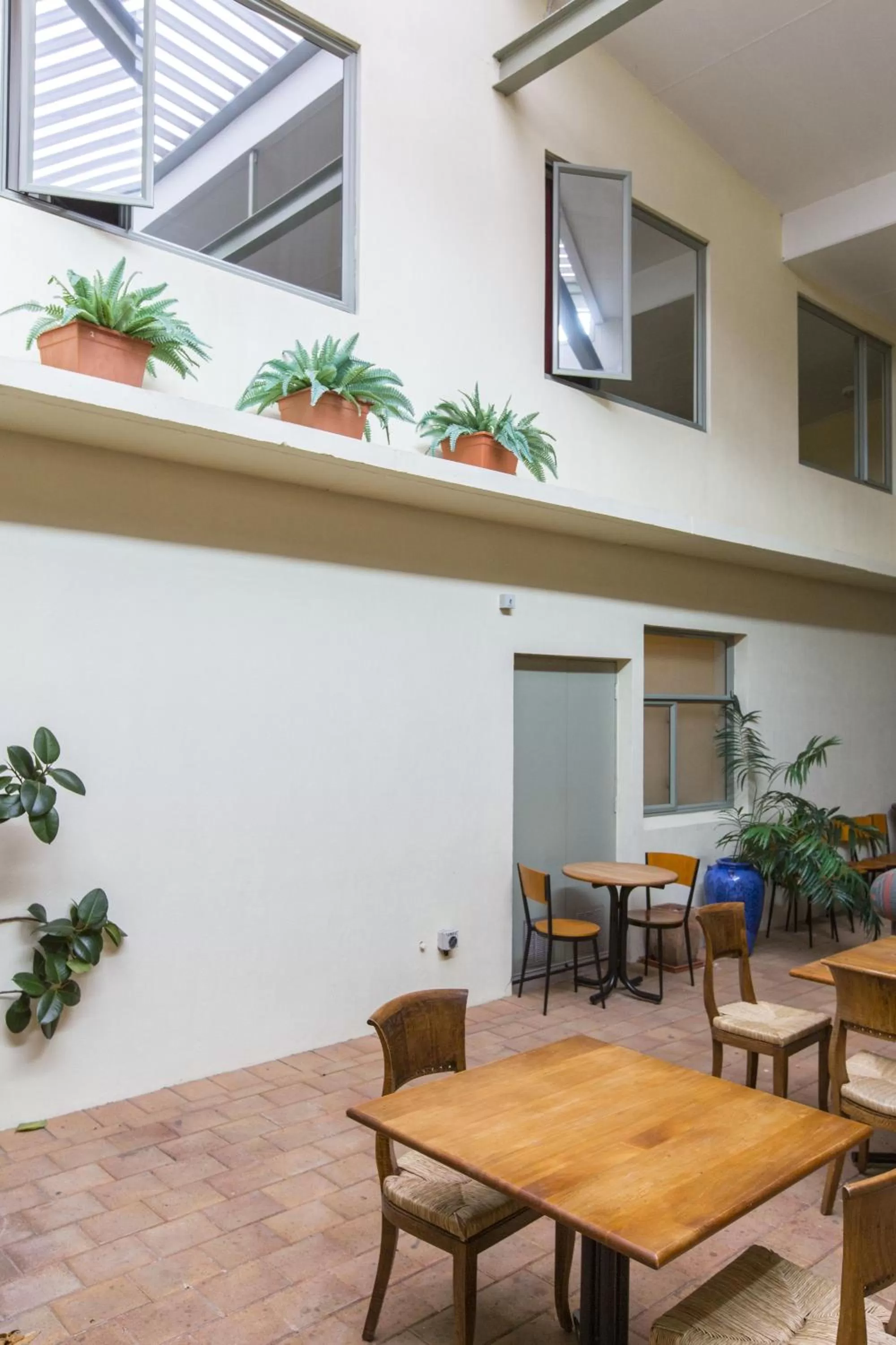 Decorative detail in Fernhill Motor Lodge