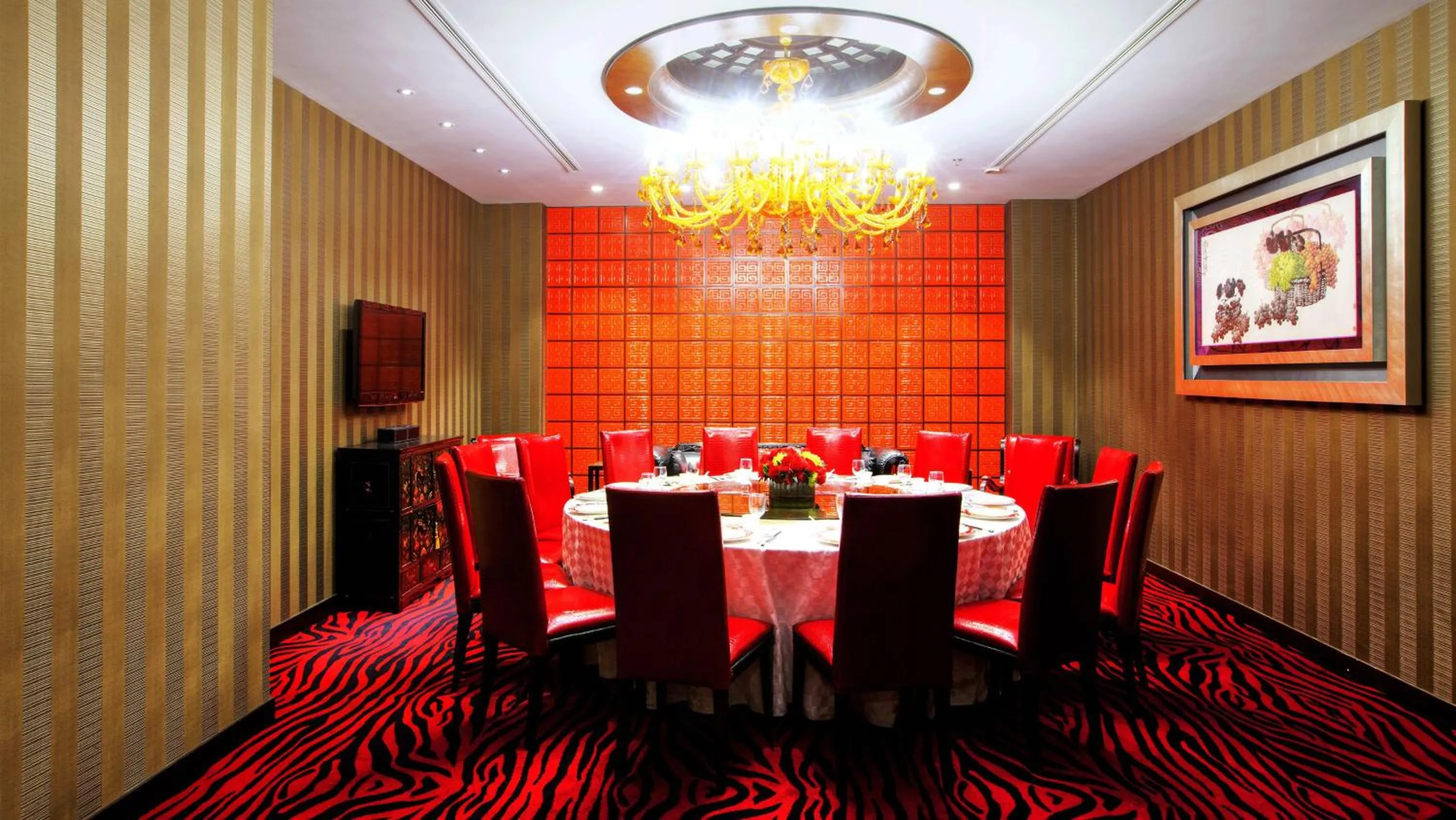 Restaurant/places to eat in Holiday Inn Shanghai Hongqiao West by IHG