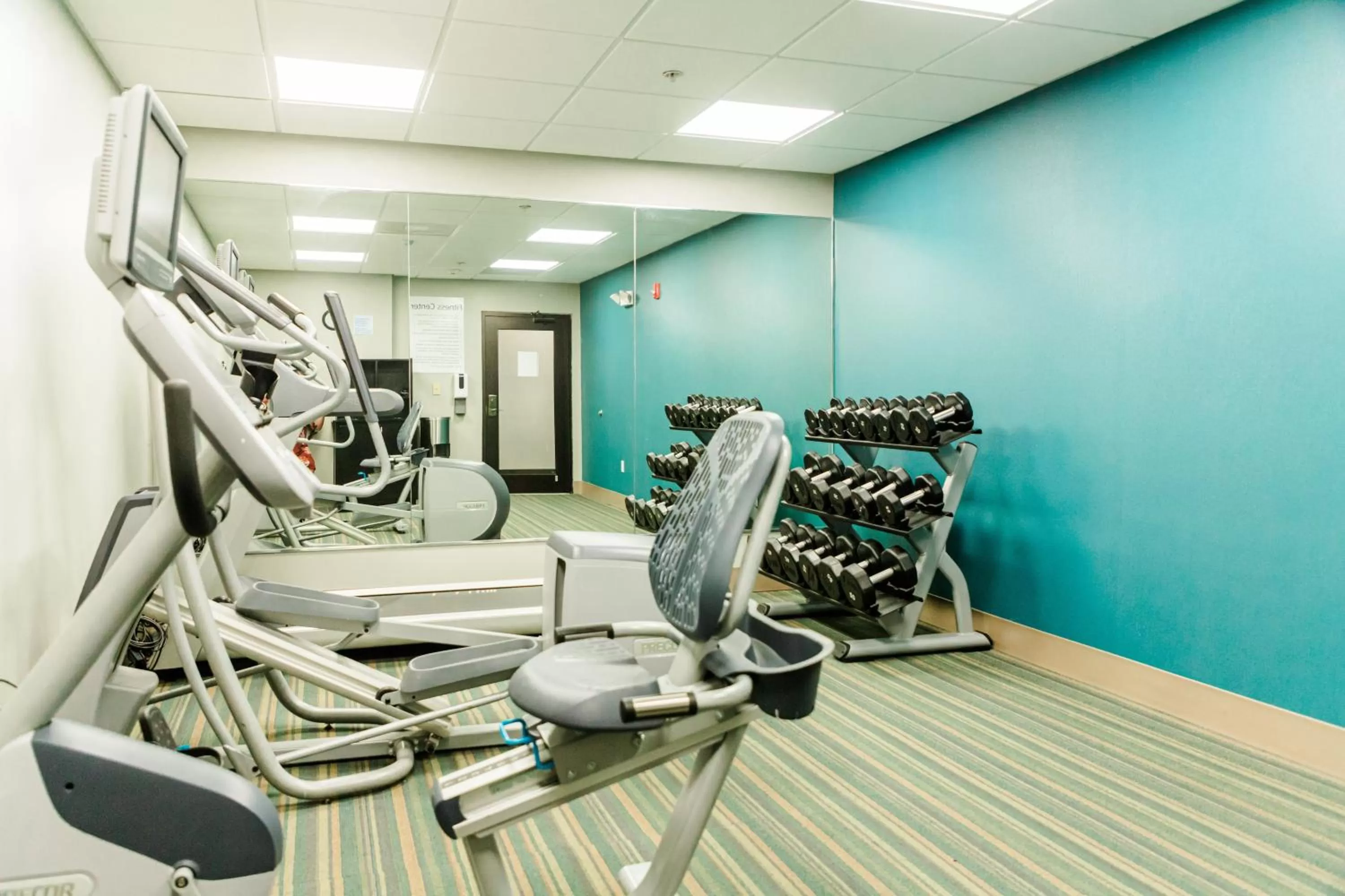 Fitness centre/facilities in Holiday Inn Express - Andalusia by IHG
