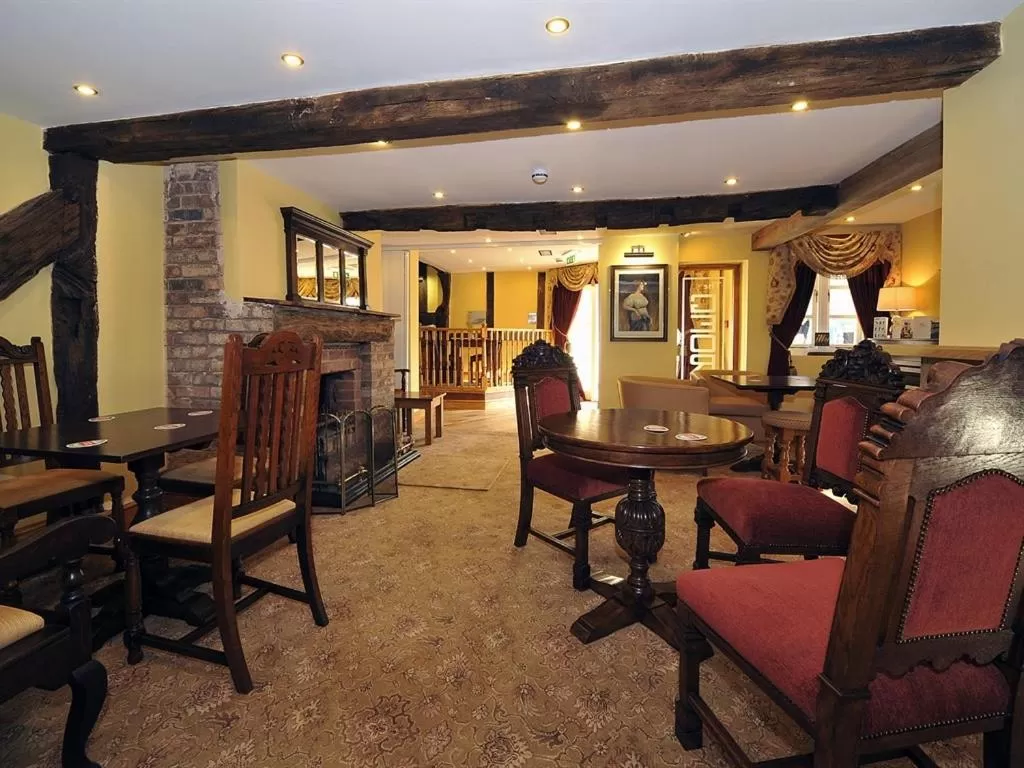 Restaurant/places to eat in The George