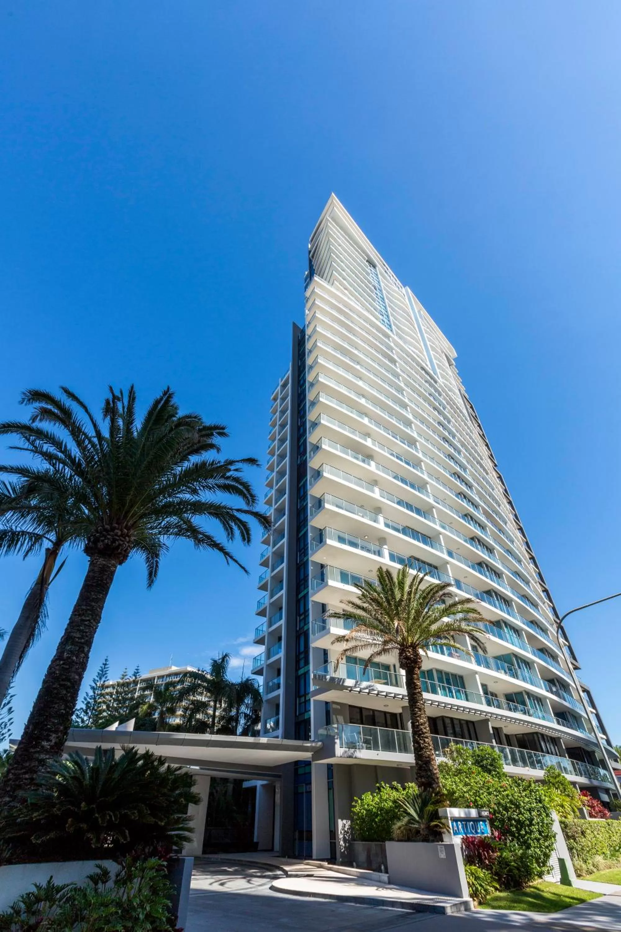Property building in Artique Surfers Paradise - Official