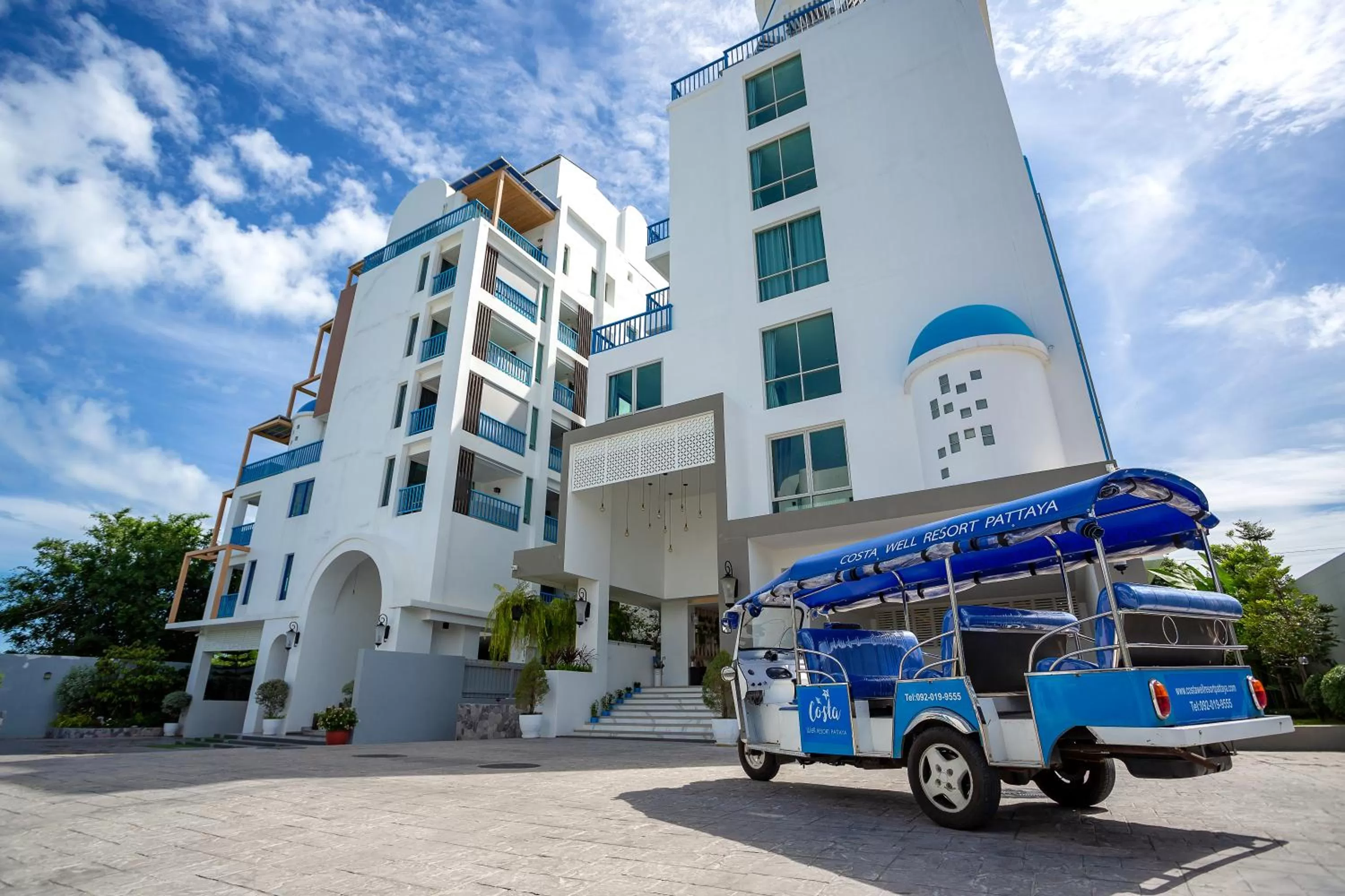 Property building in Costa Village Bangsaray