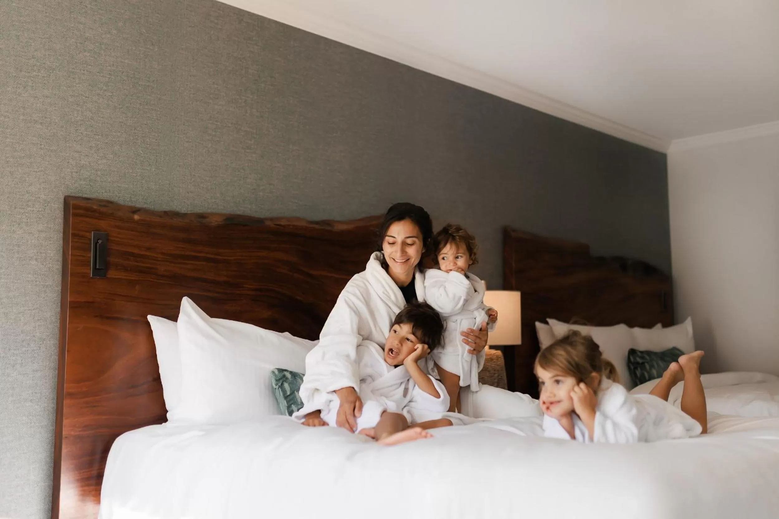 Bedroom, Bed in Fairmont Chateau Whistler