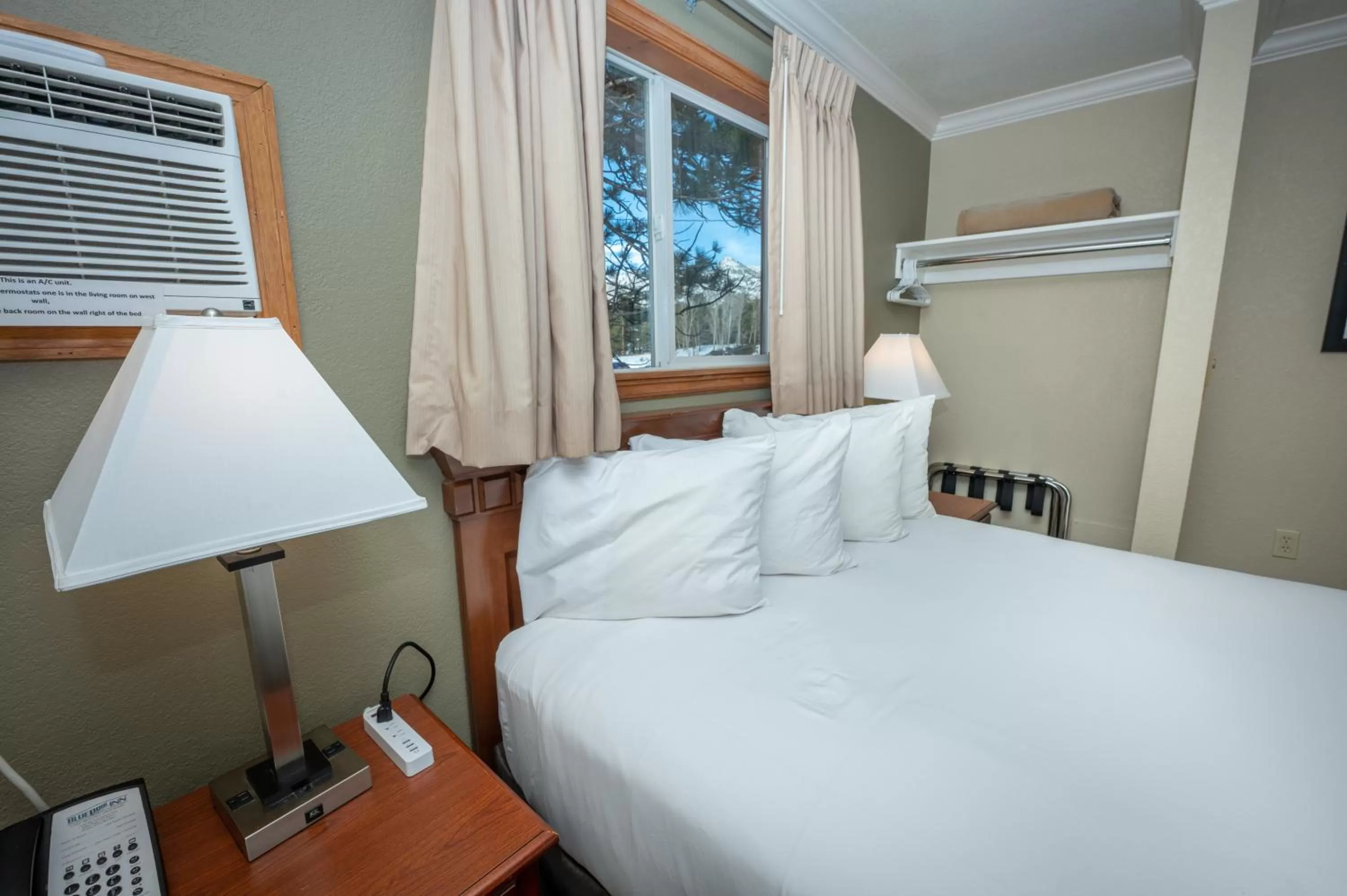 Bed in Blue Door Inn