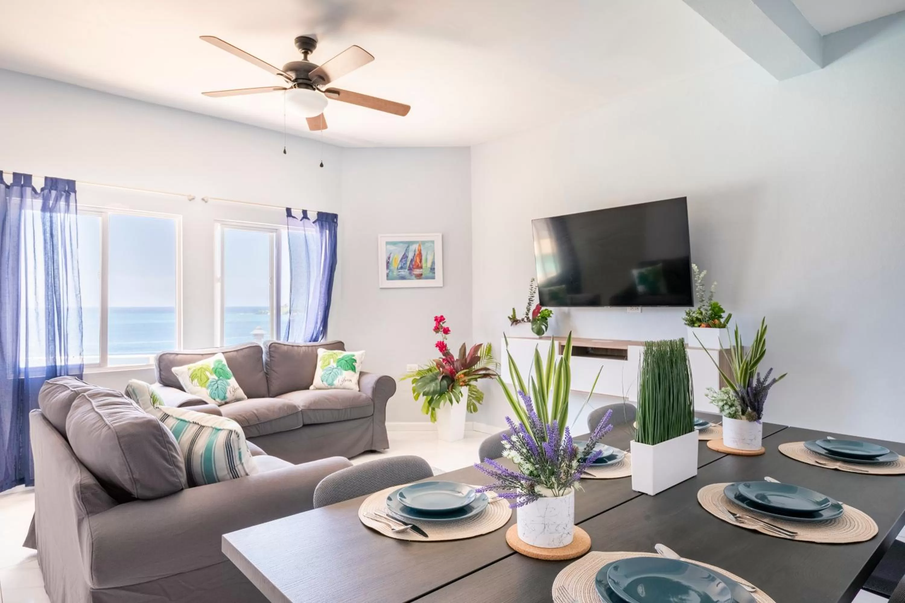 Living room in Luxe Beach Resort