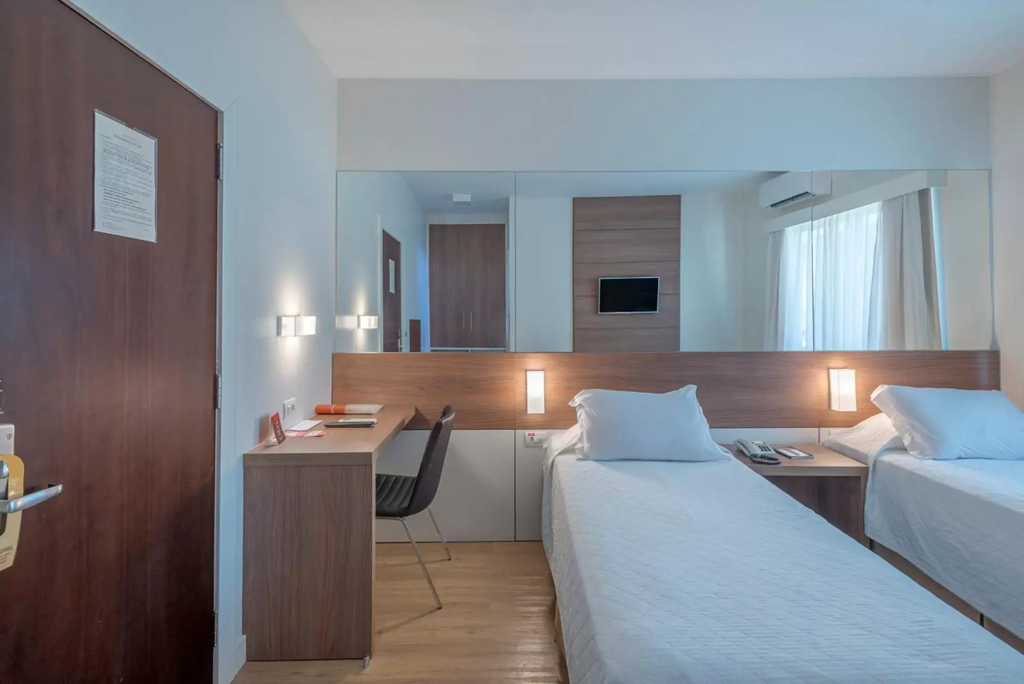 Superior Twin Room in Hotel Glória Blumenau Superior Twin Room in Hotel Glória Blumenau