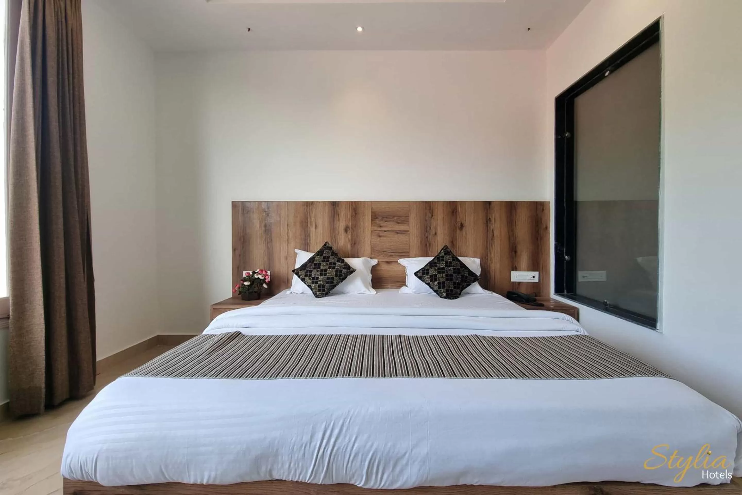 Bed in Moon Glade By Stylia Hotels