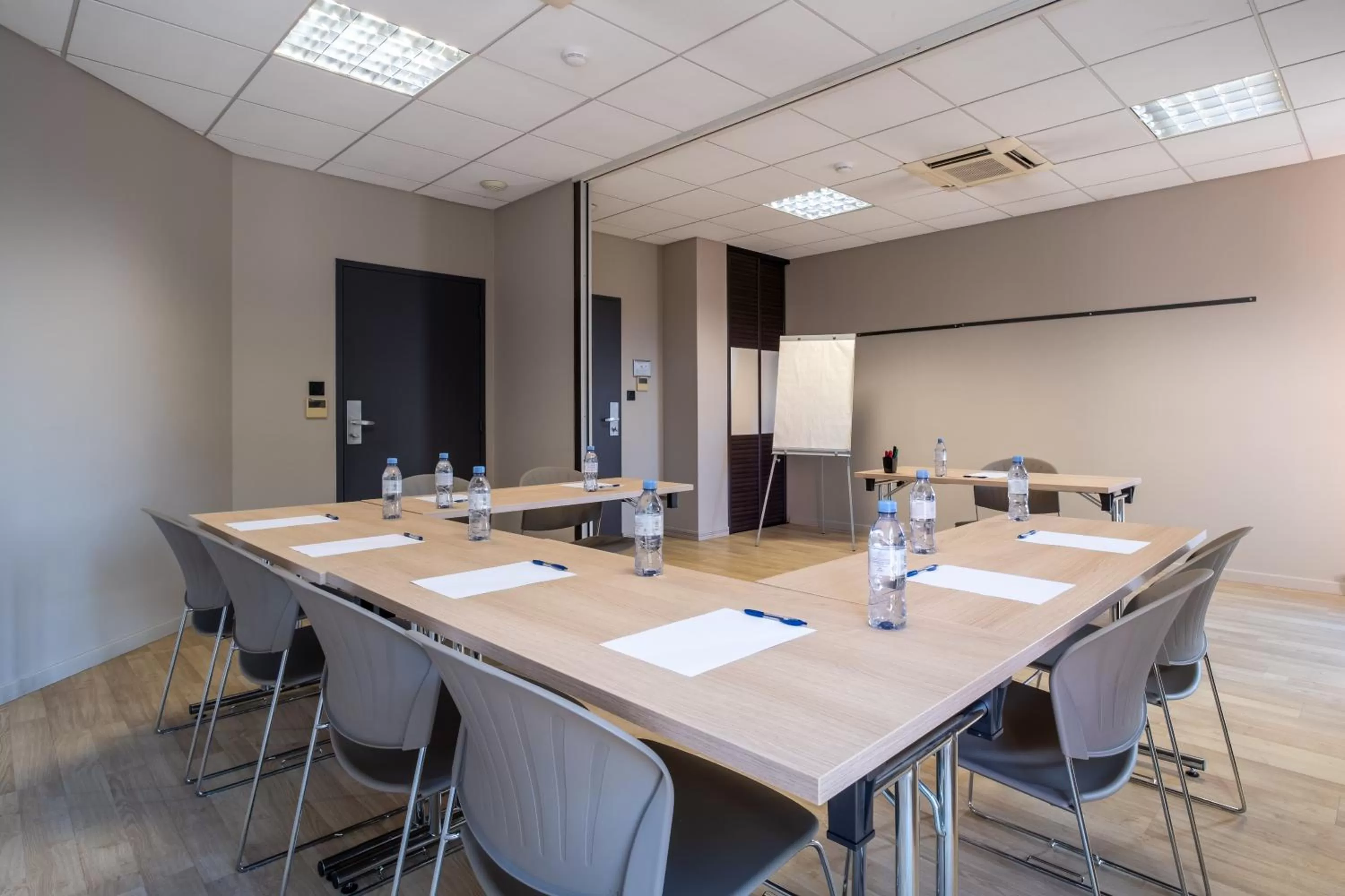 Business facilities in Clarion Aparthotel Toulouse Blagnac Airport