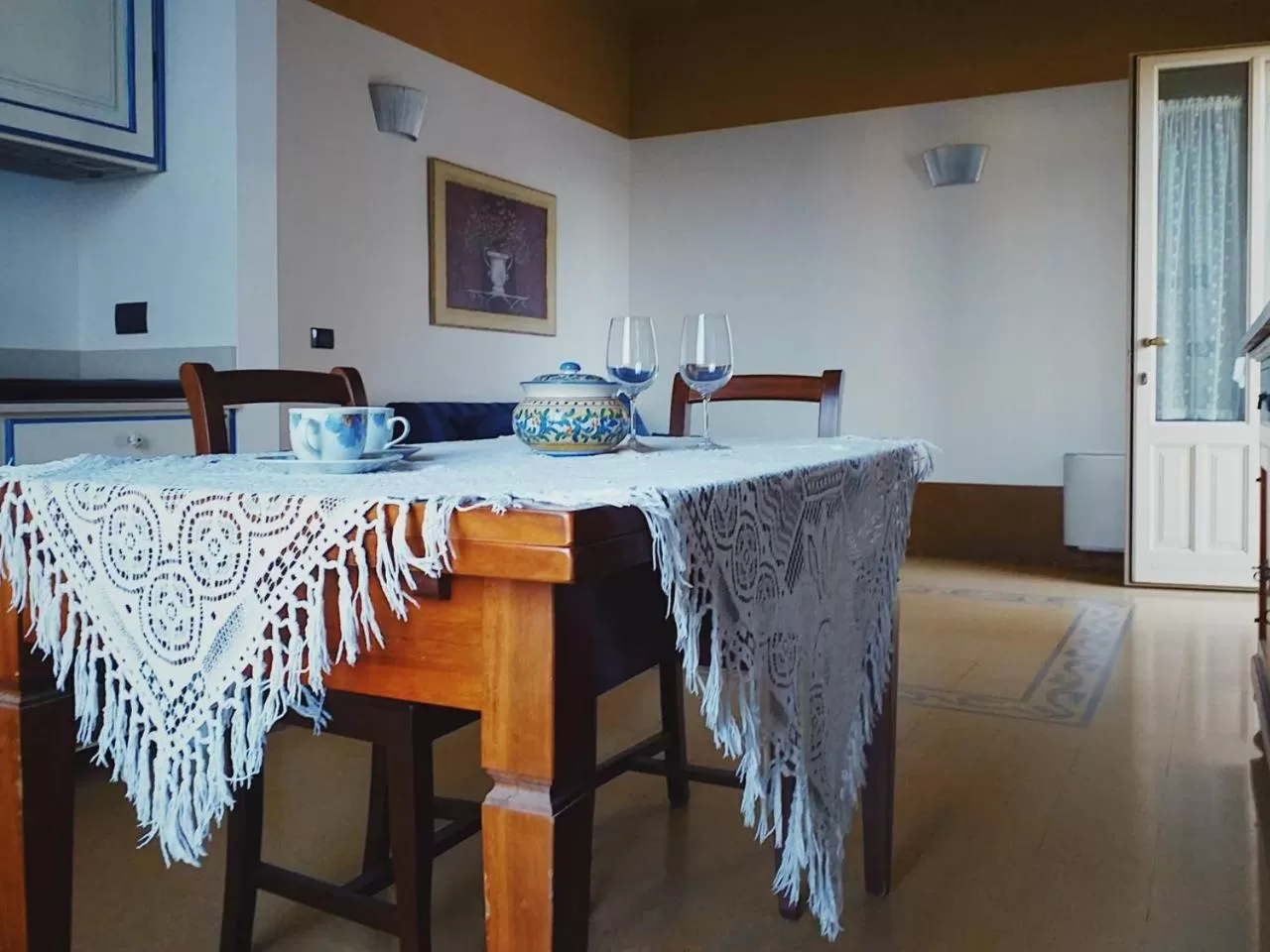 Dining area in Palazzo Gambuzza