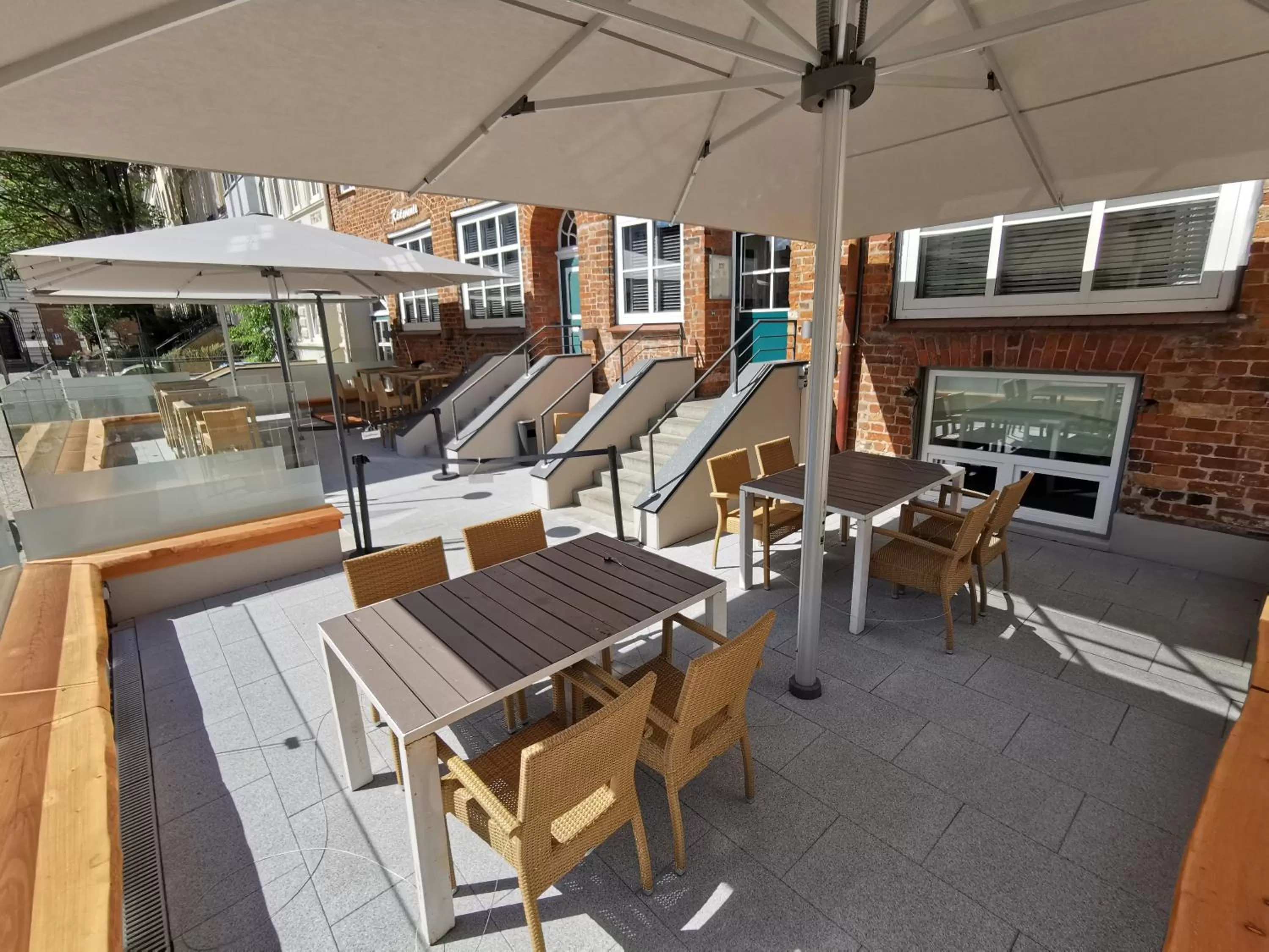 Restaurant/places to eat in Hotel KO15