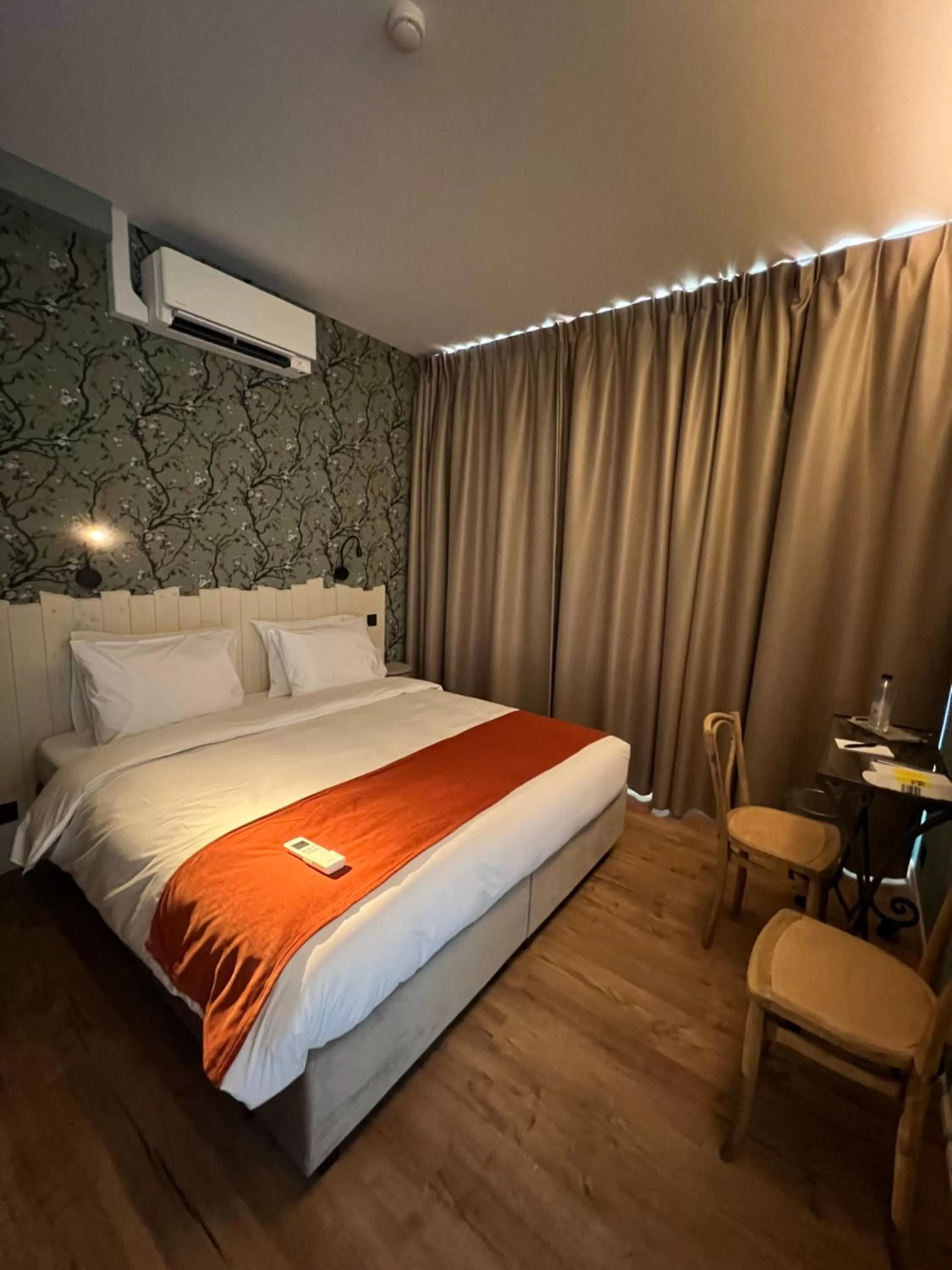 Bedroom, Bed in Hôtel Demelenne