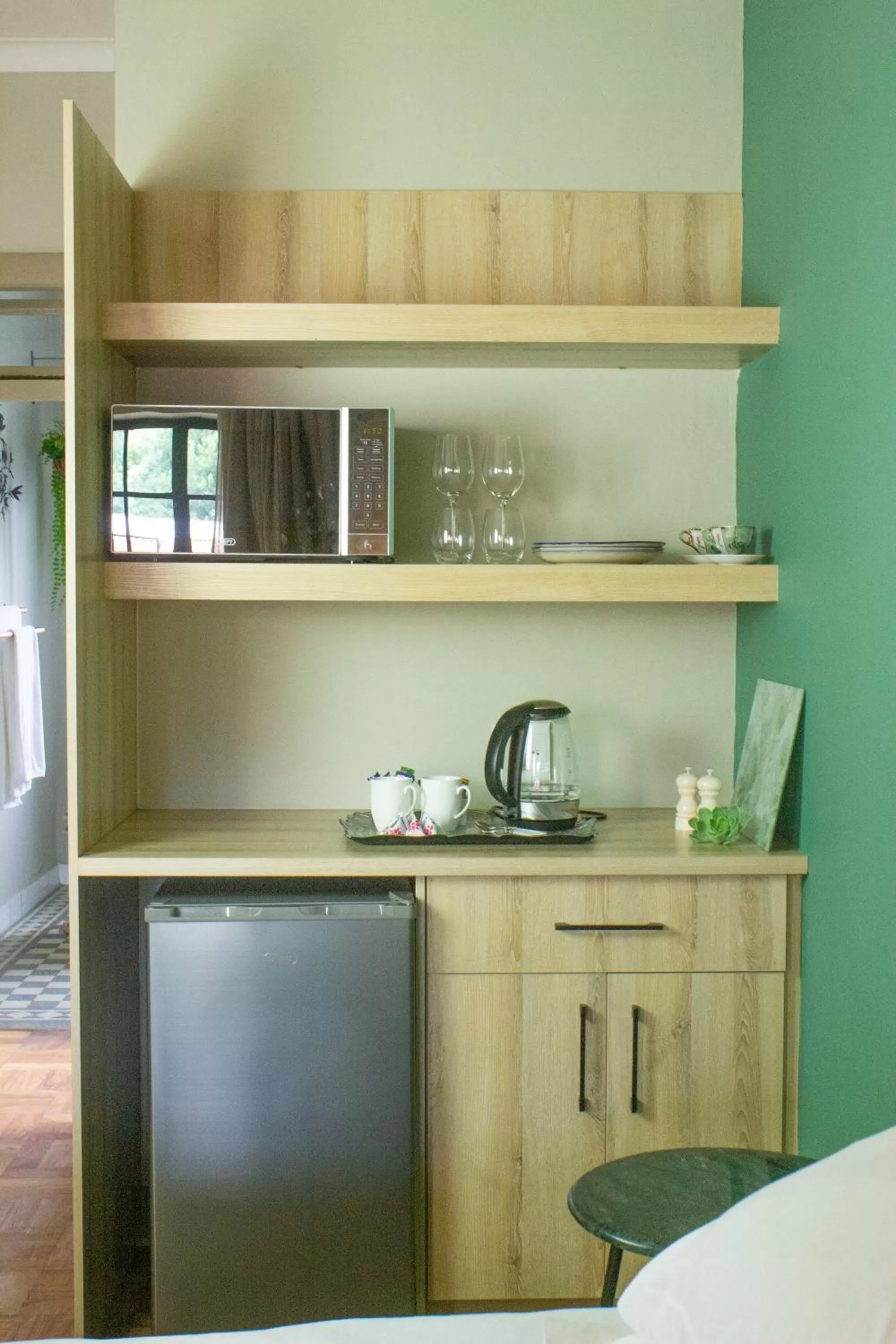 Kitchen/Kitchenette in Ben's Bed and Breakfast