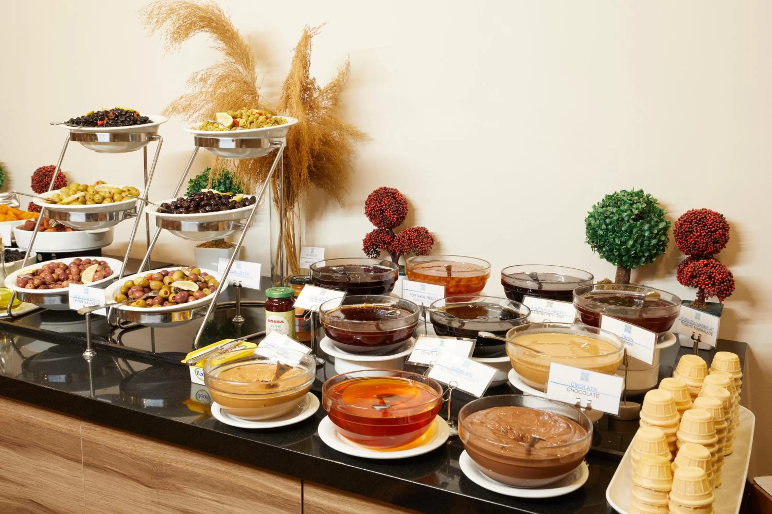 Buffet breakfast in Park Dedeman Denizli