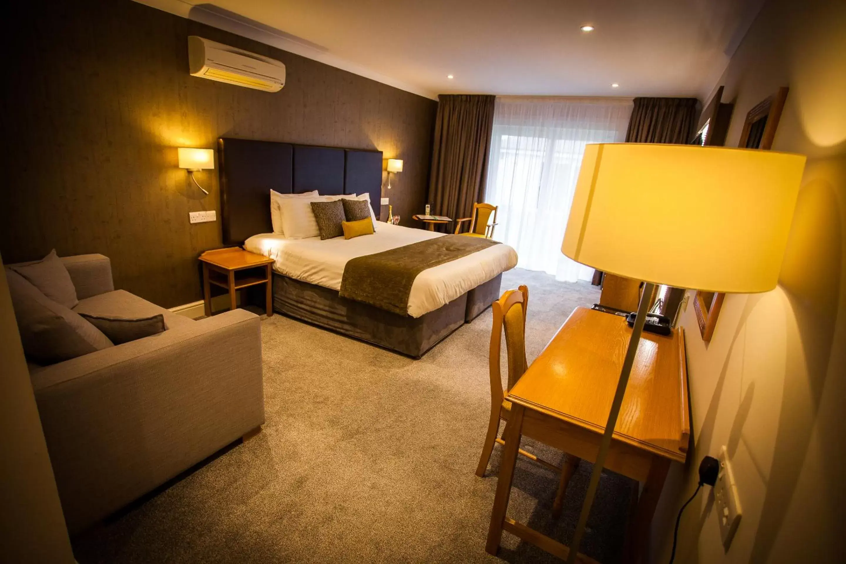 Executive Suite in Heywood Spa Hotel Executive Suite in Heywood Spa Hotel