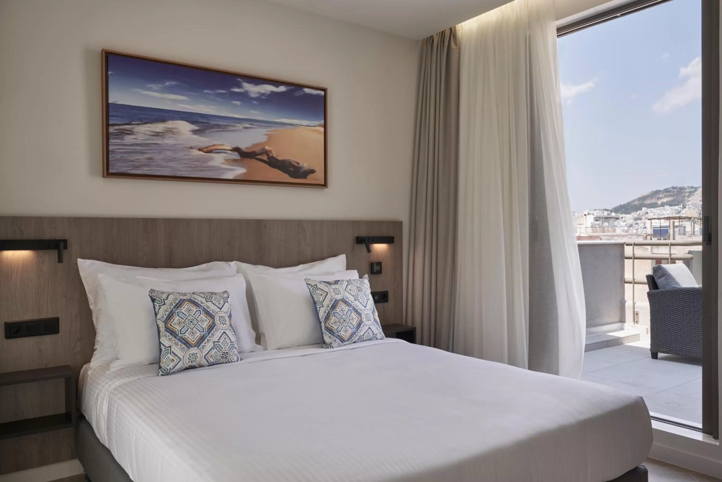 Bed in Hestia - Asklipiou 61